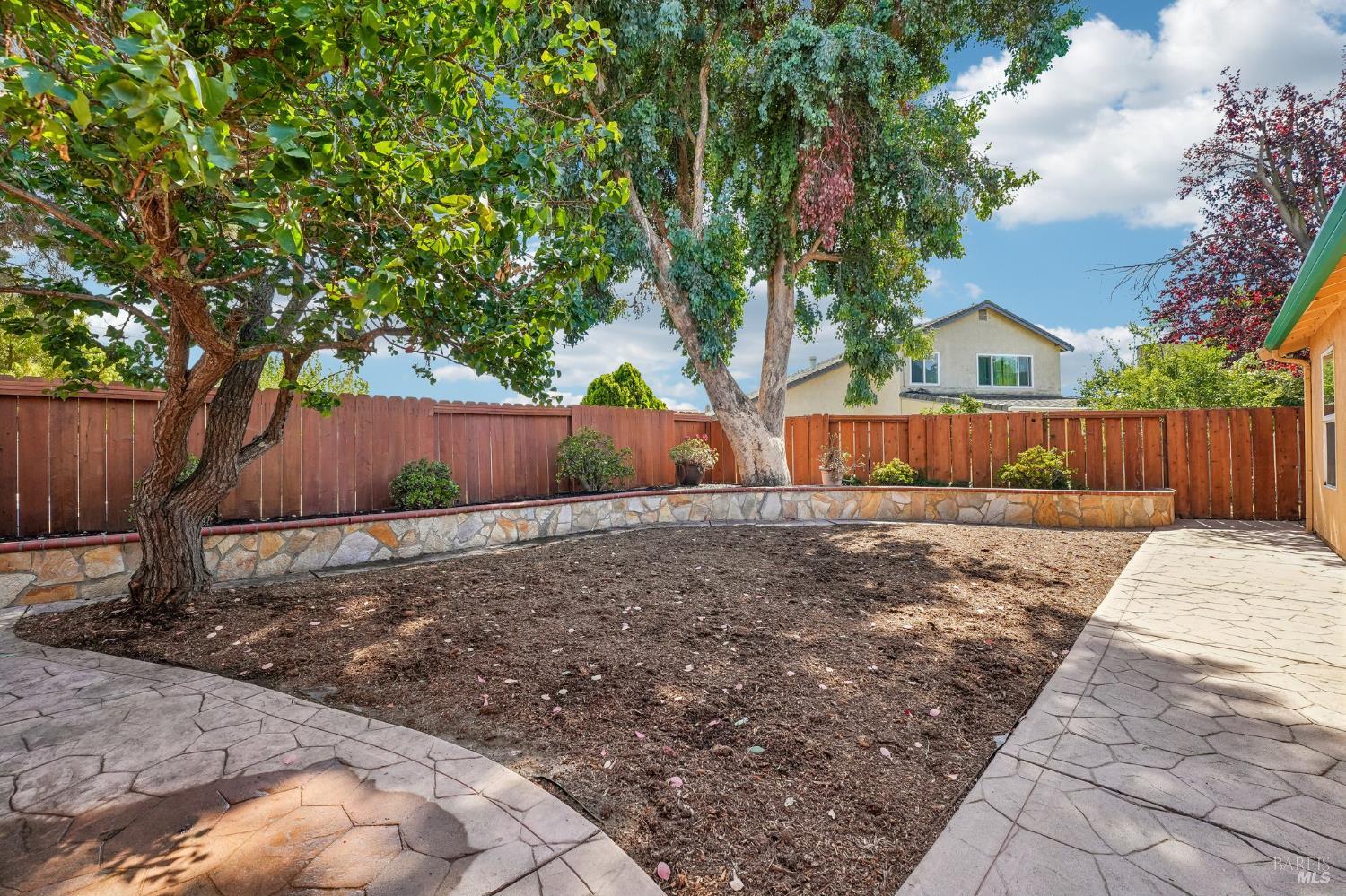 418 Larkin Drive Benicia CA 94510