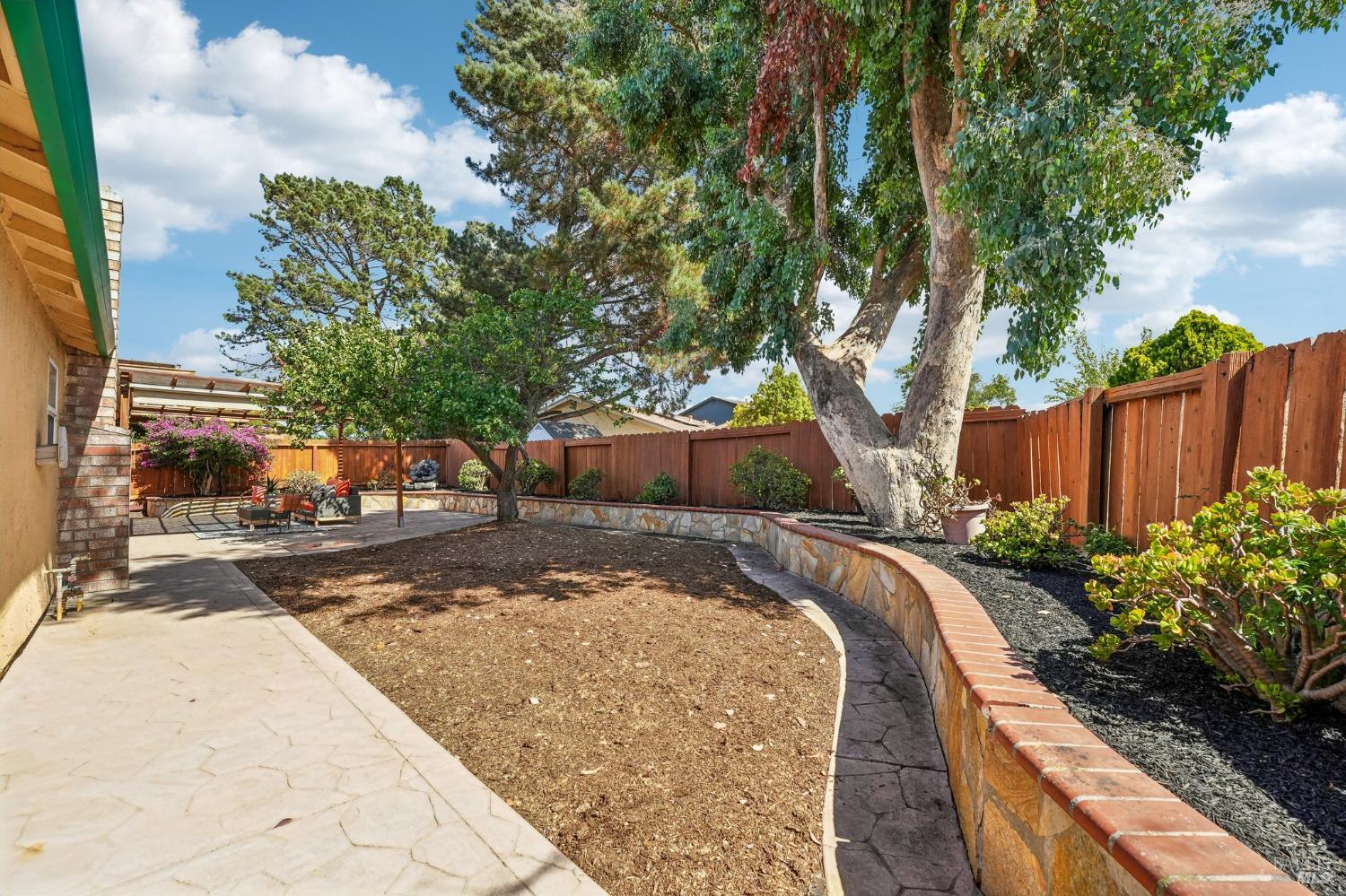 418 Larkin Drive Benicia CA 94510
