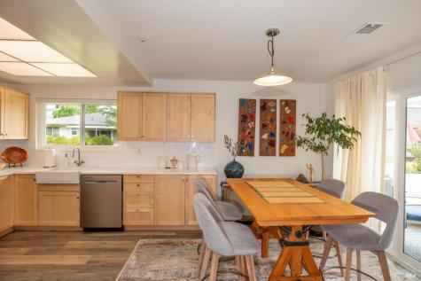 14 Woodgreen Street Santa Rosa CA 95409