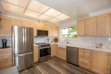 14 Woodgreen Street Santa Rosa CA 95409