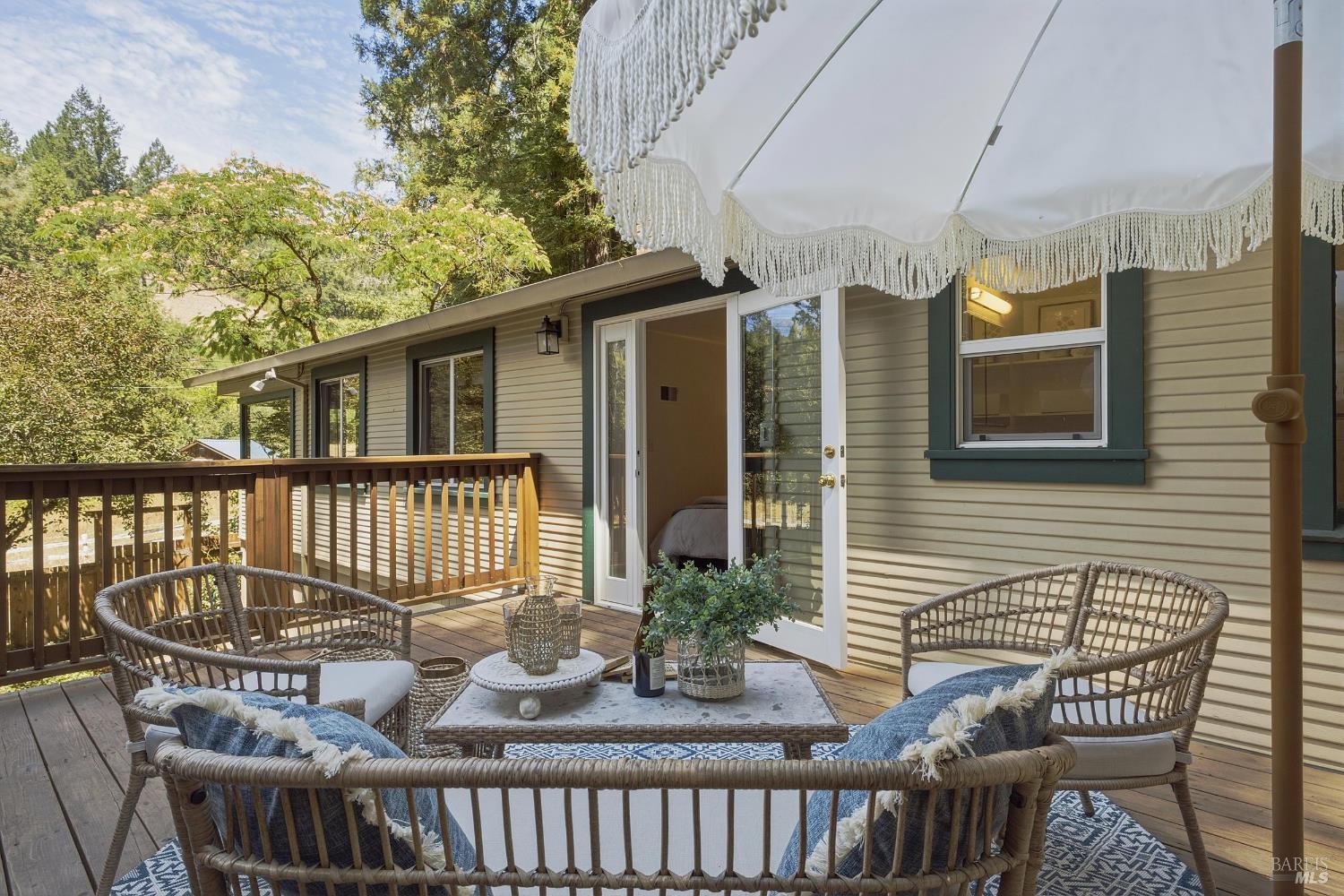 11725 Tunstall Drive Guerneville CA 95446