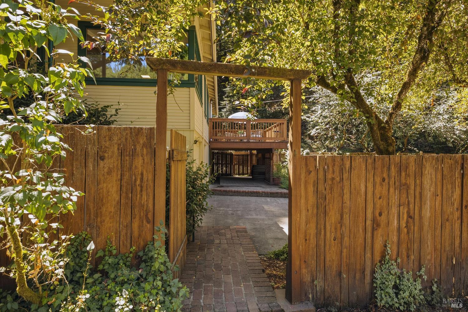 11725 Tunstall Drive Guerneville CA 95446