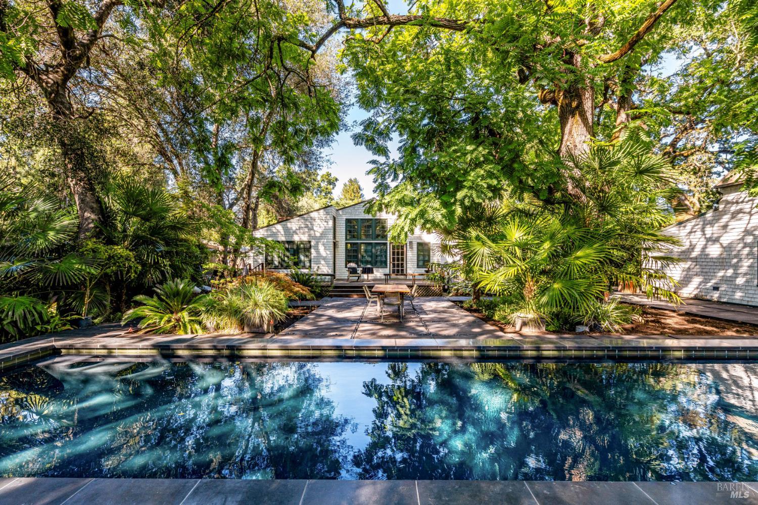 6641-6641A Yount Street Yountville CA 94599