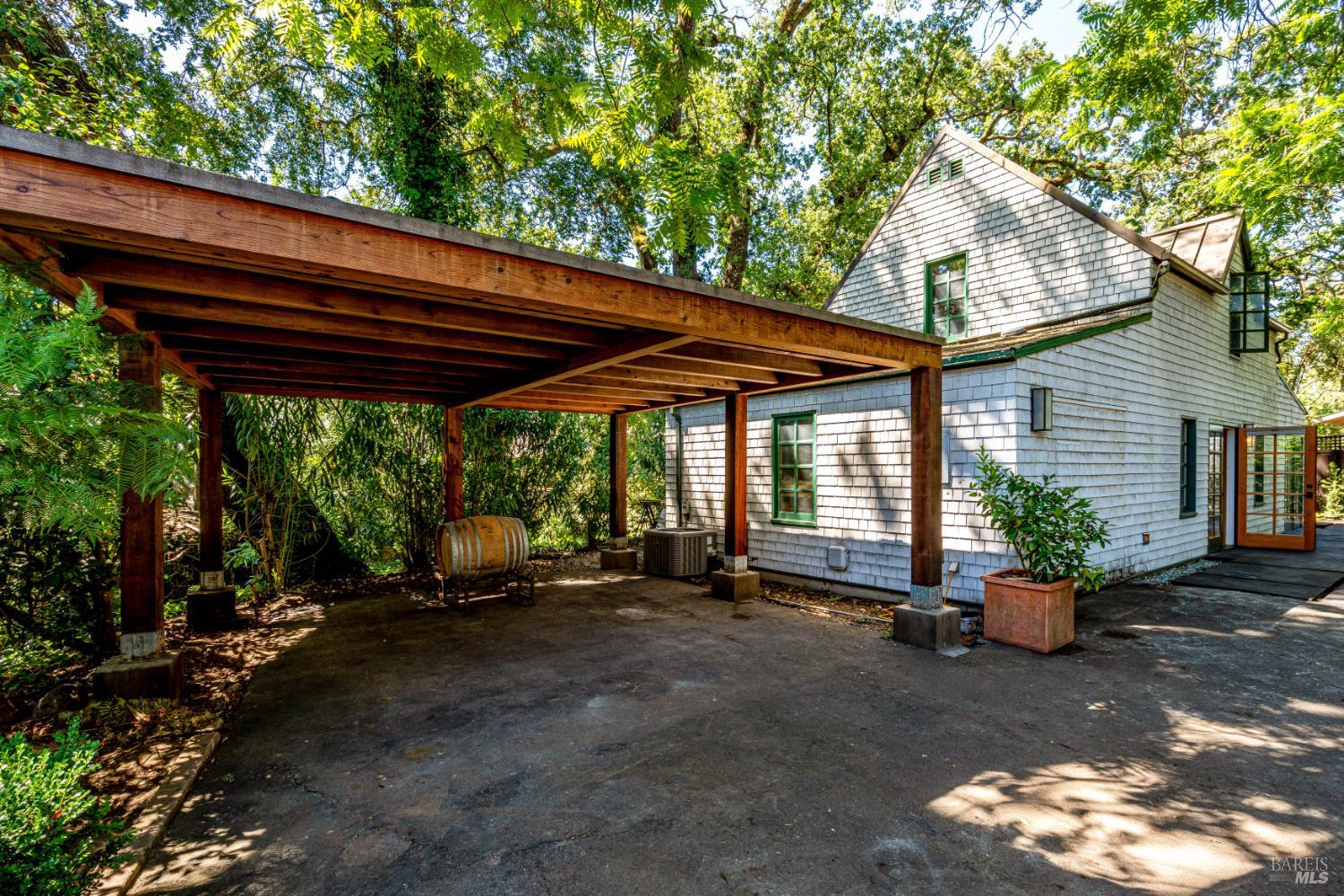 6641-6641A Yount Street Yountville CA 94599