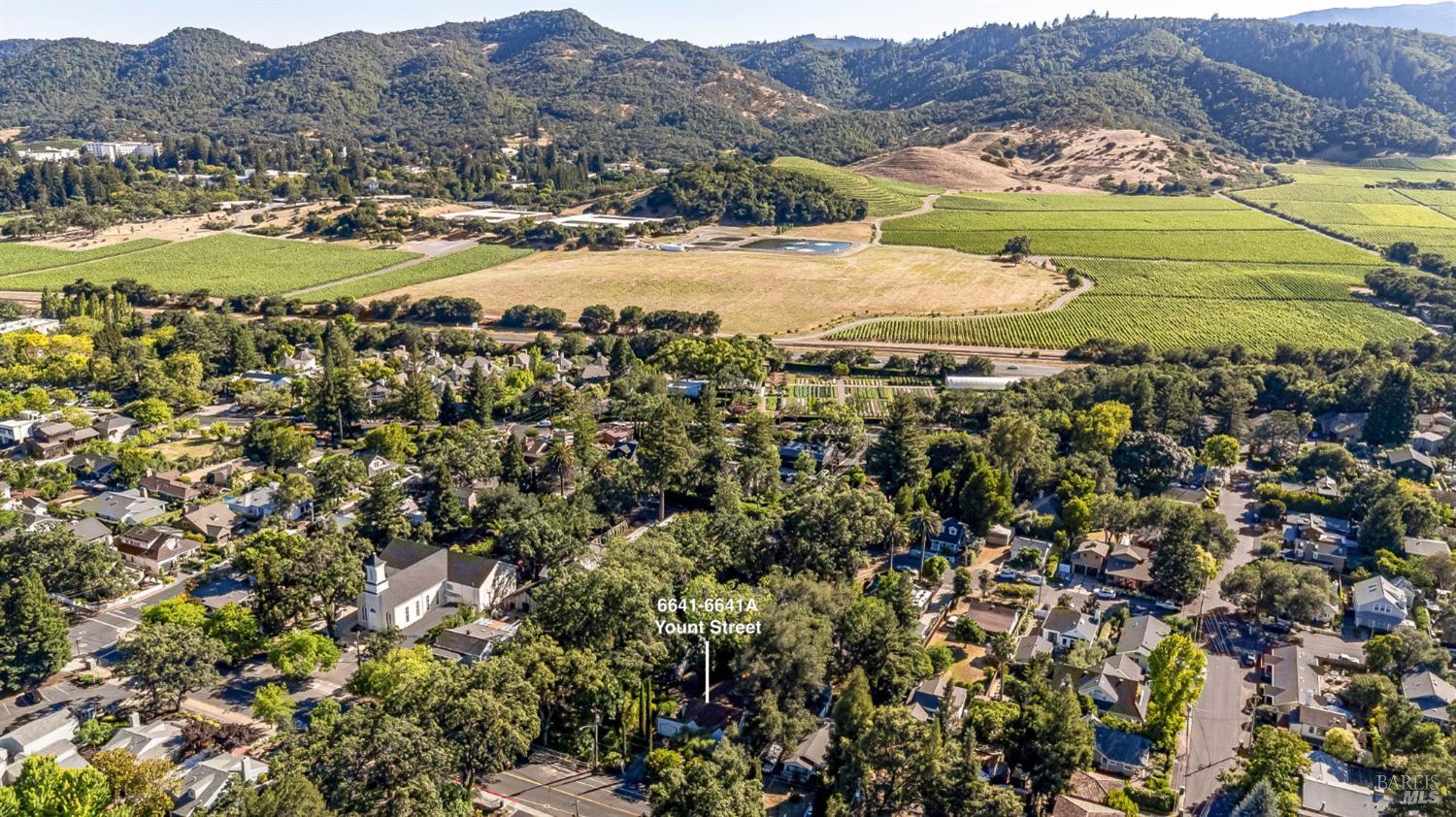 6641-6641A Yount Street Yountville CA 94599