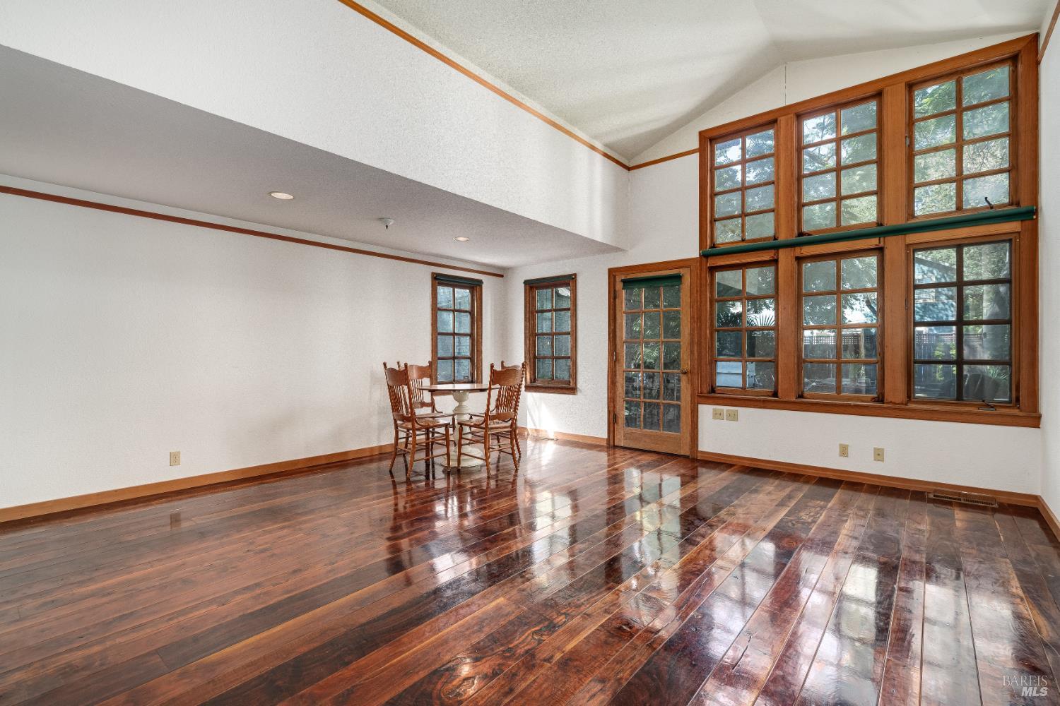 6641-6641A Yount Street Yountville CA 94599