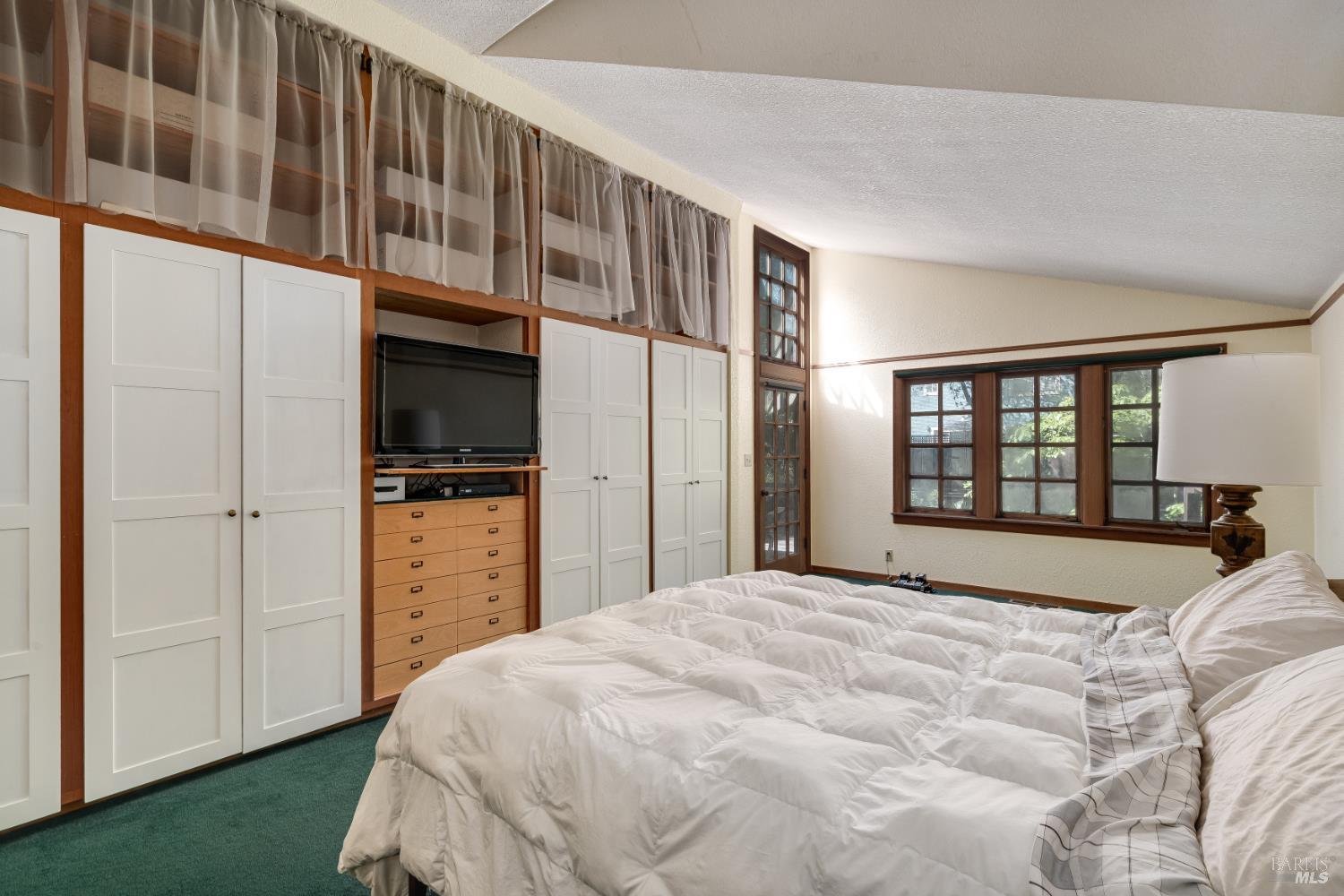 6641-6641A Yount Street Yountville CA 94599