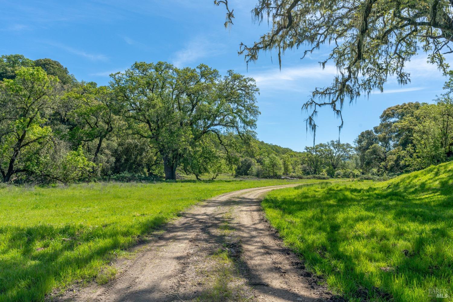14495 Old River Road Hopland CA 95449