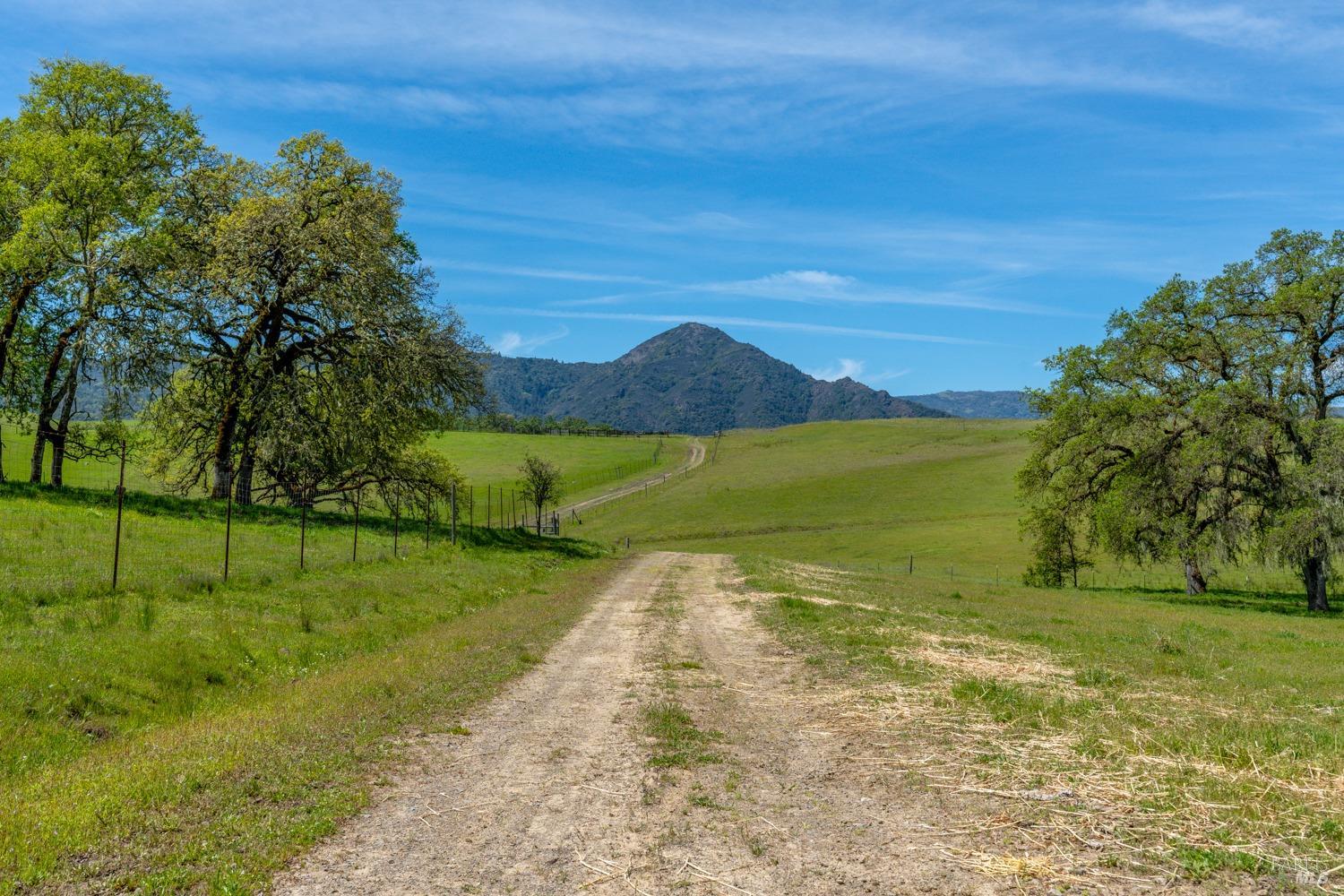 14495 Old River Road Hopland CA 95449