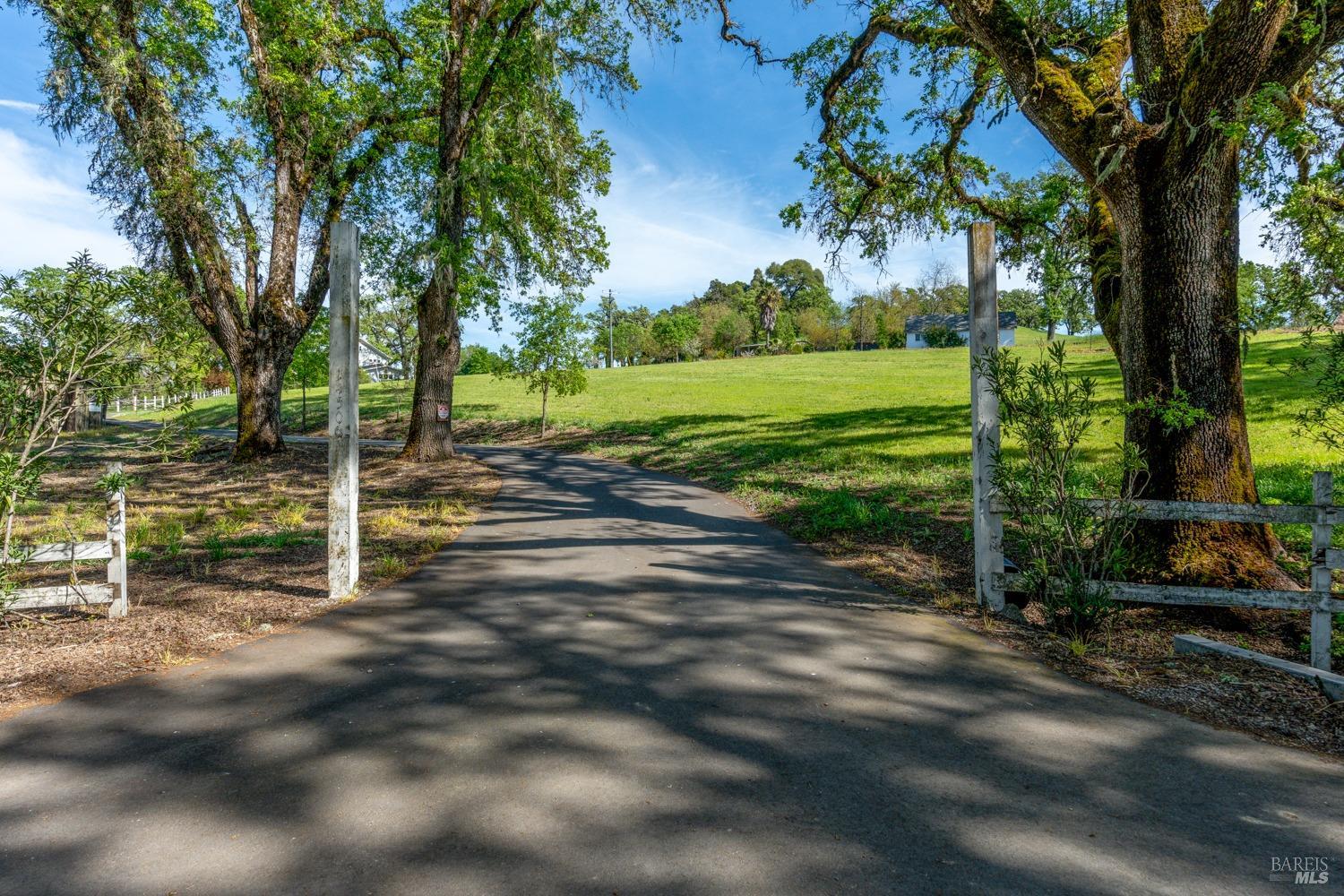 14495 Old River Road Hopland CA 95449