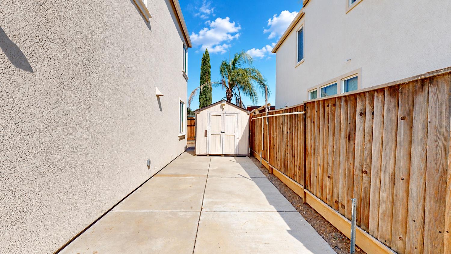 3818 Red Oak Lane Stockton CA 95205