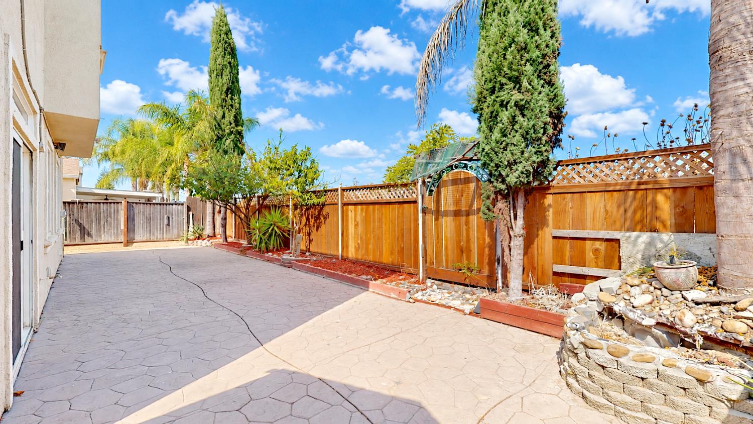 3818 Red Oak Lane Stockton CA 95205