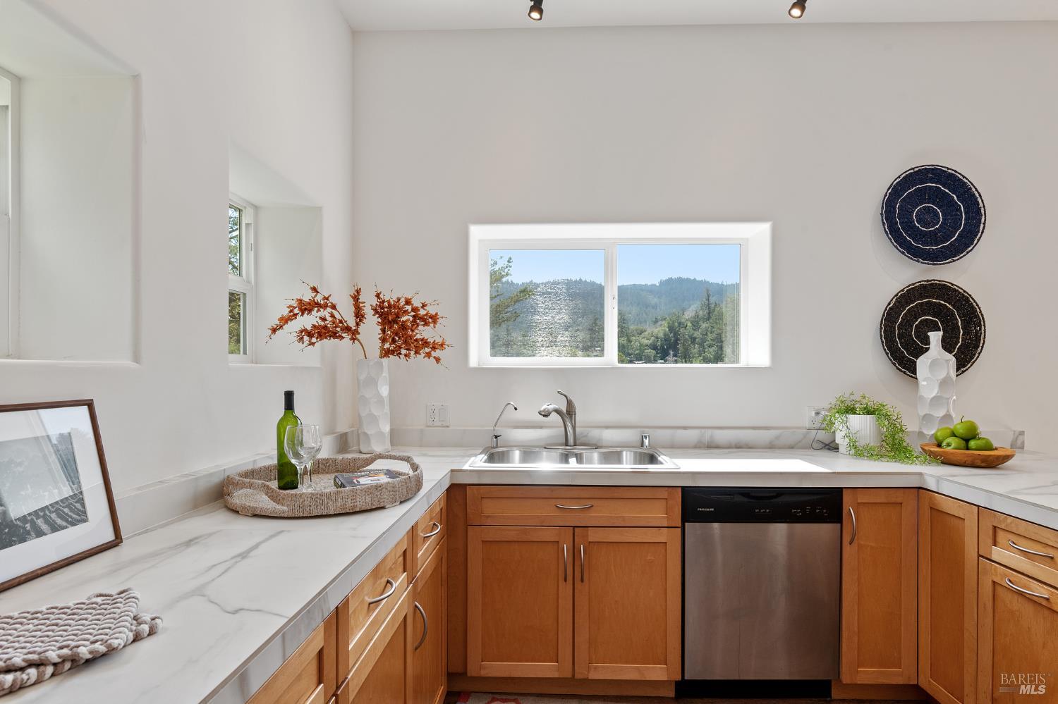 199 Central Avenue Woodacre CA 94973