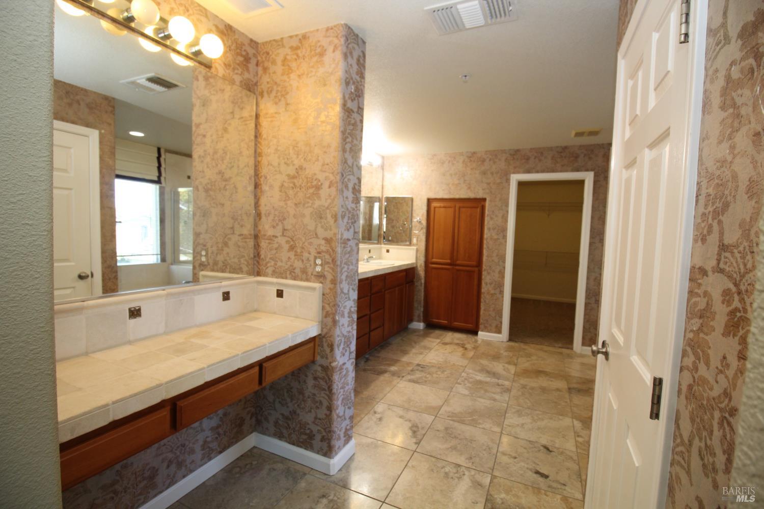 1000 Revelle Drive Dixon CA 95620