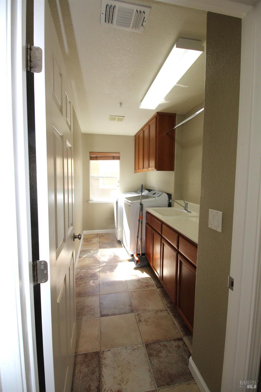 1000 Revelle Drive Dixon CA 95620
