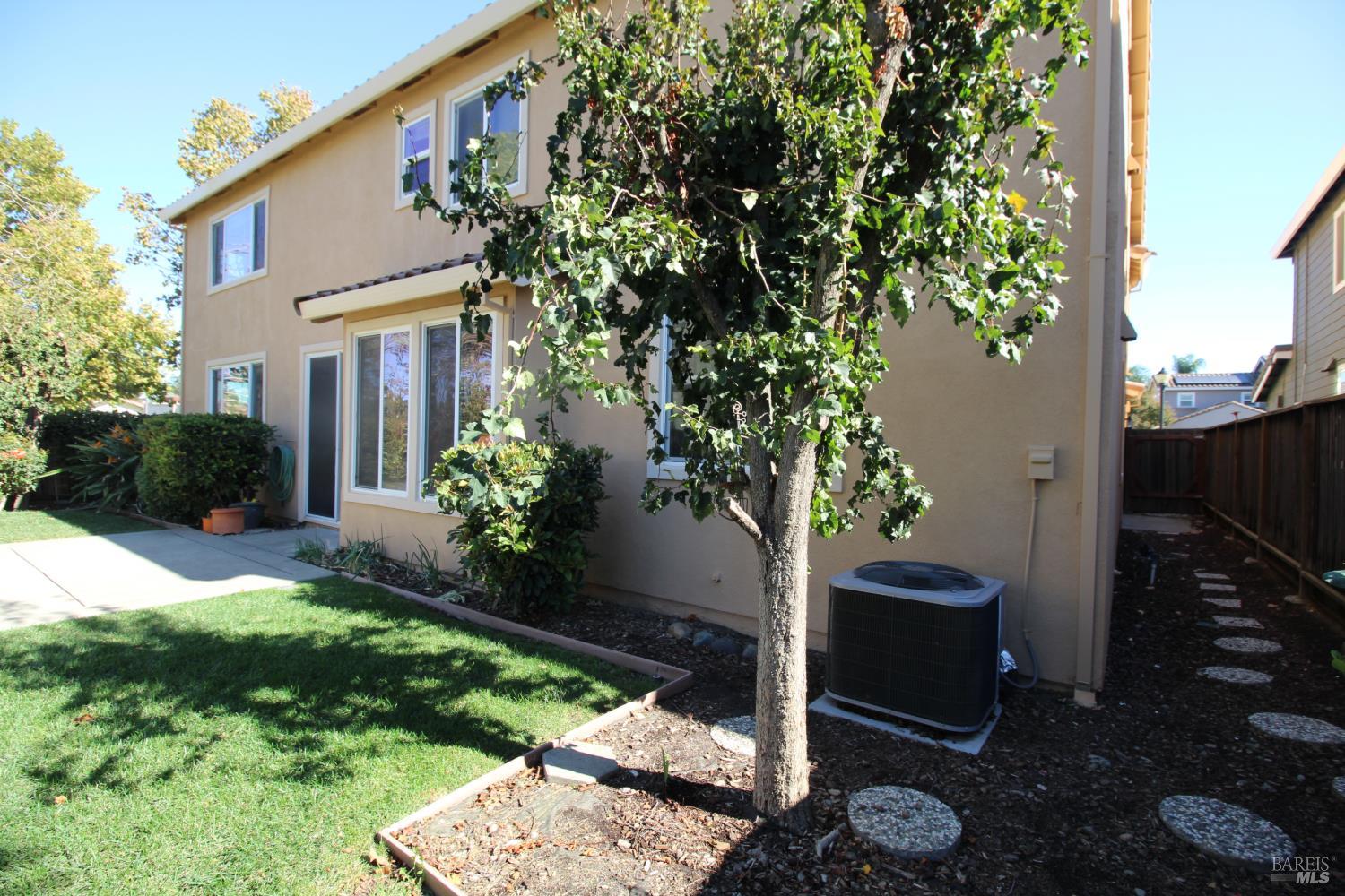 1000 Revelle Drive Dixon CA 95620
