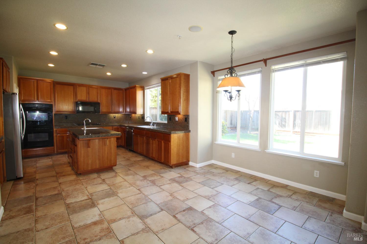 1000 Revelle Drive Dixon CA 95620