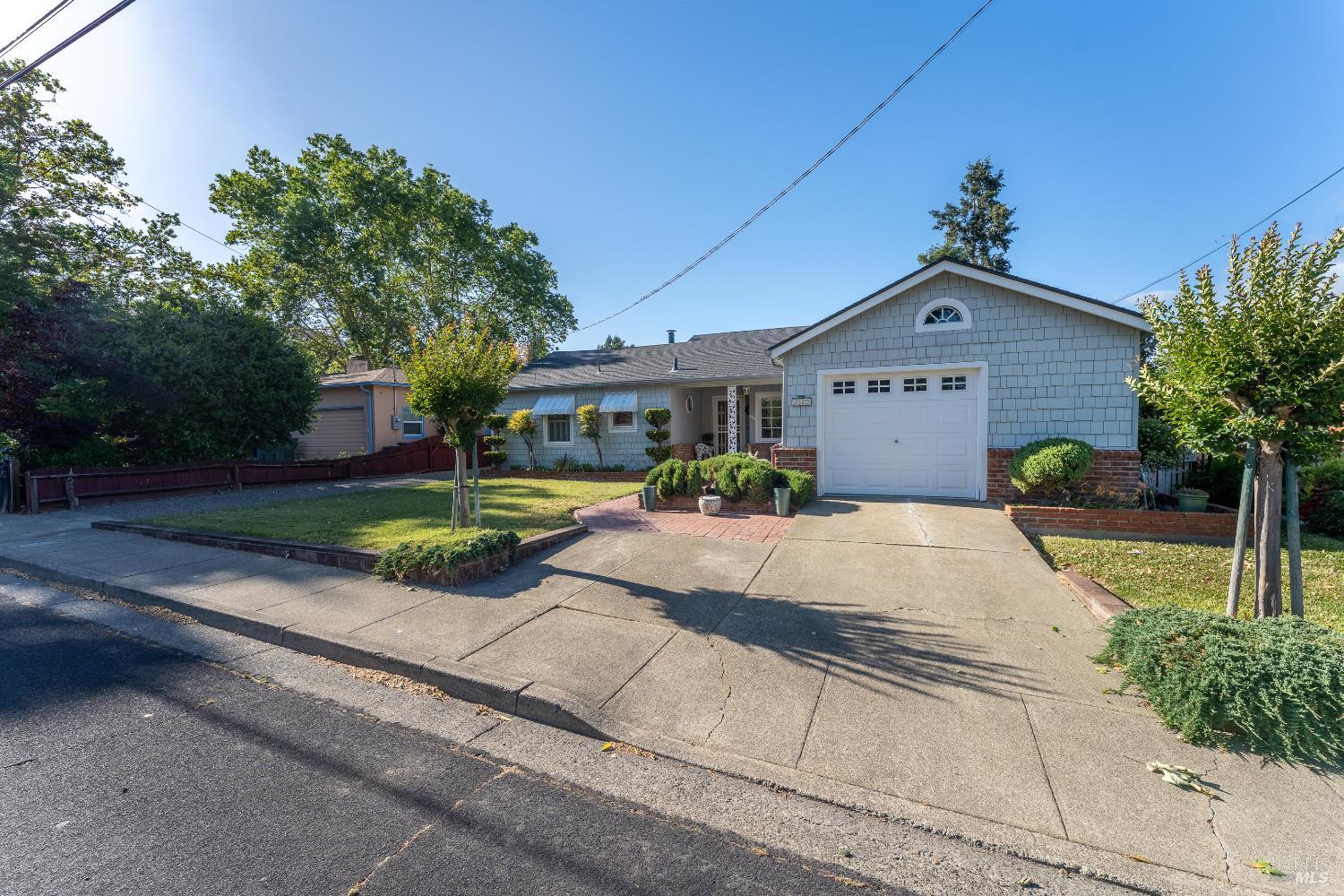 332 Washington Avenue Ukiah CA 95482