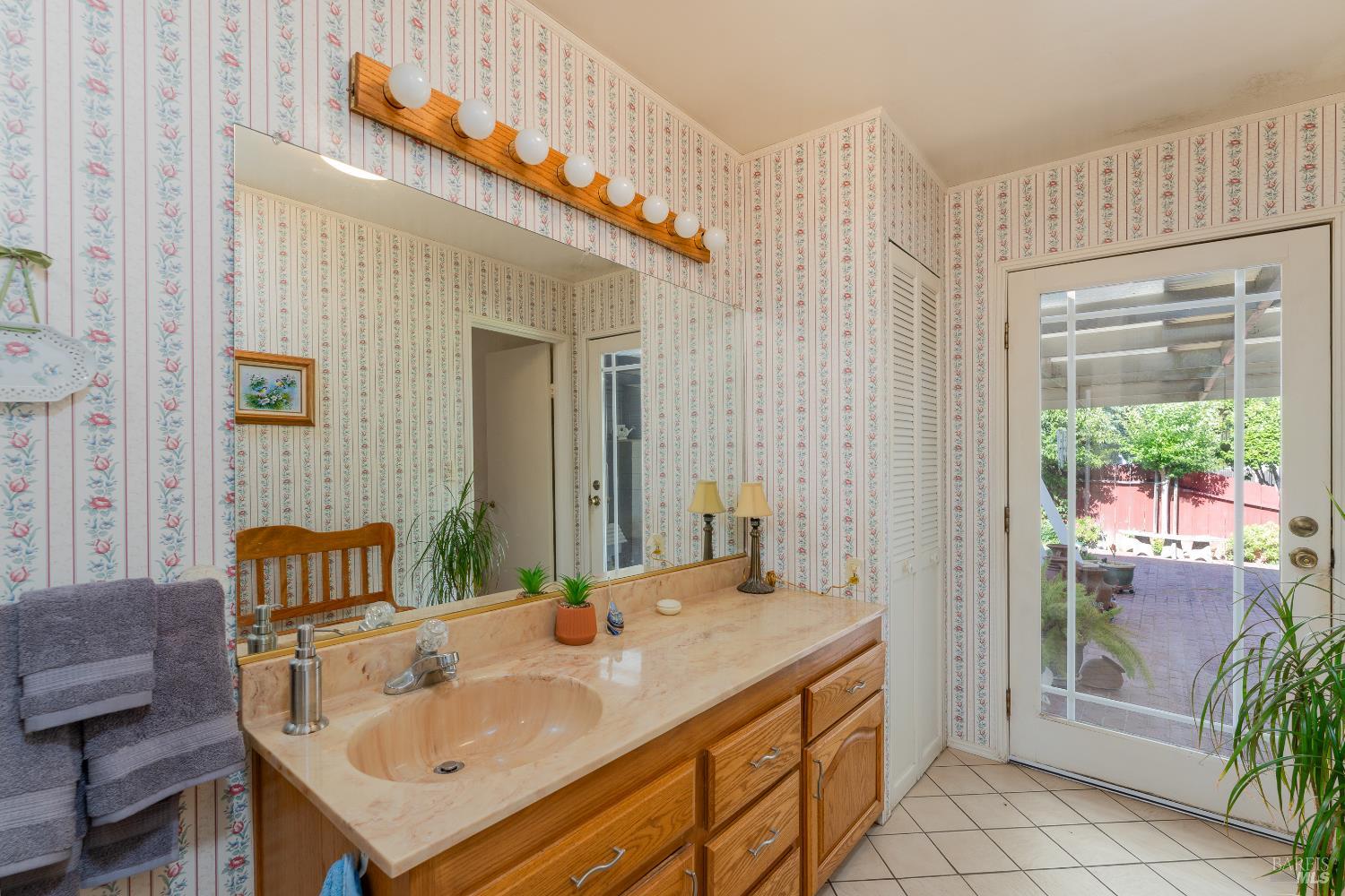 332 Washington Avenue Ukiah CA 95482