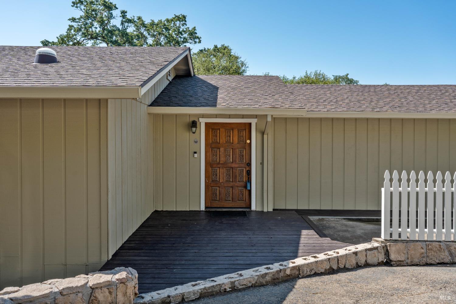 888 Watson Road Ukiah CA 95482