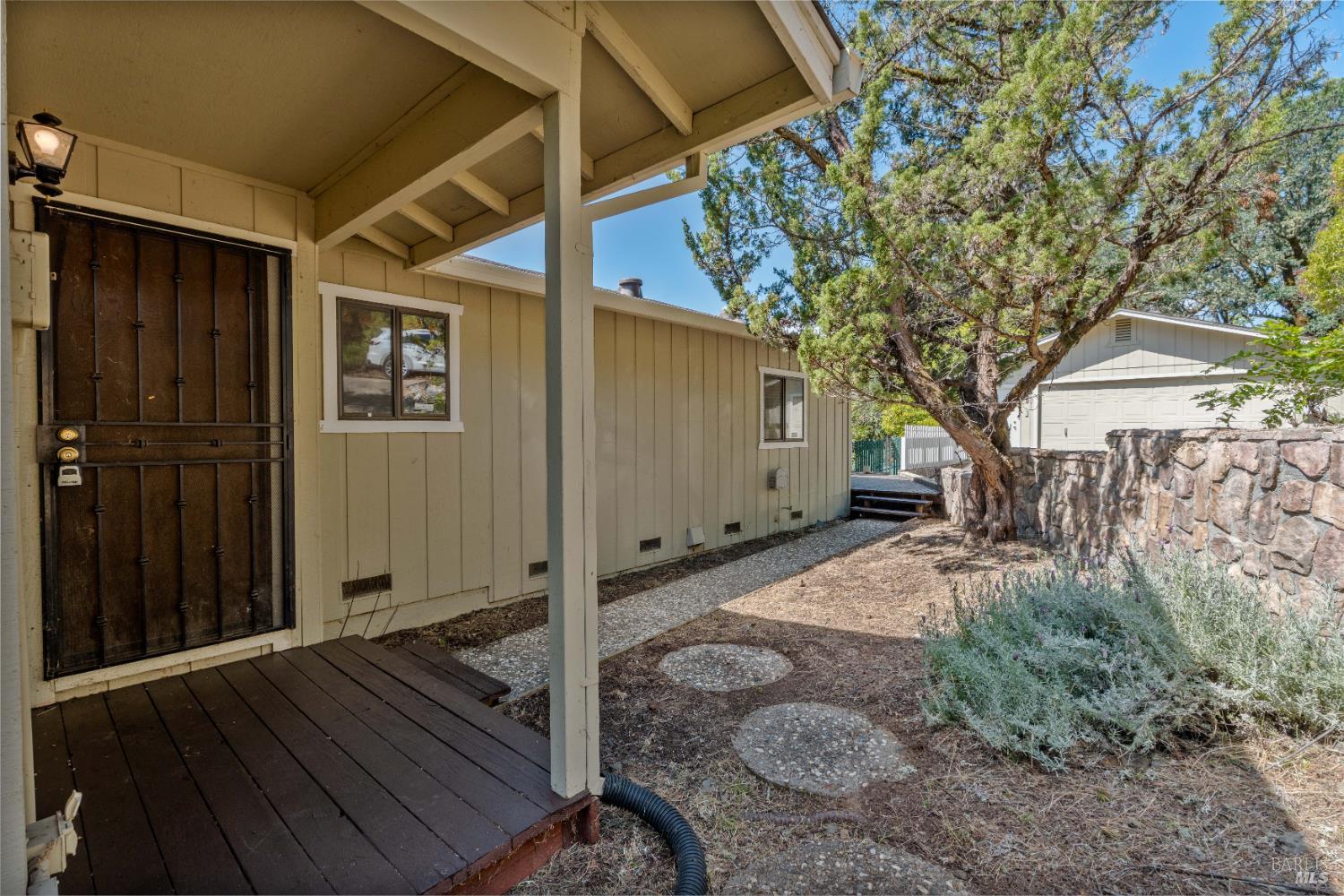 888 Watson Road Ukiah CA 95482
