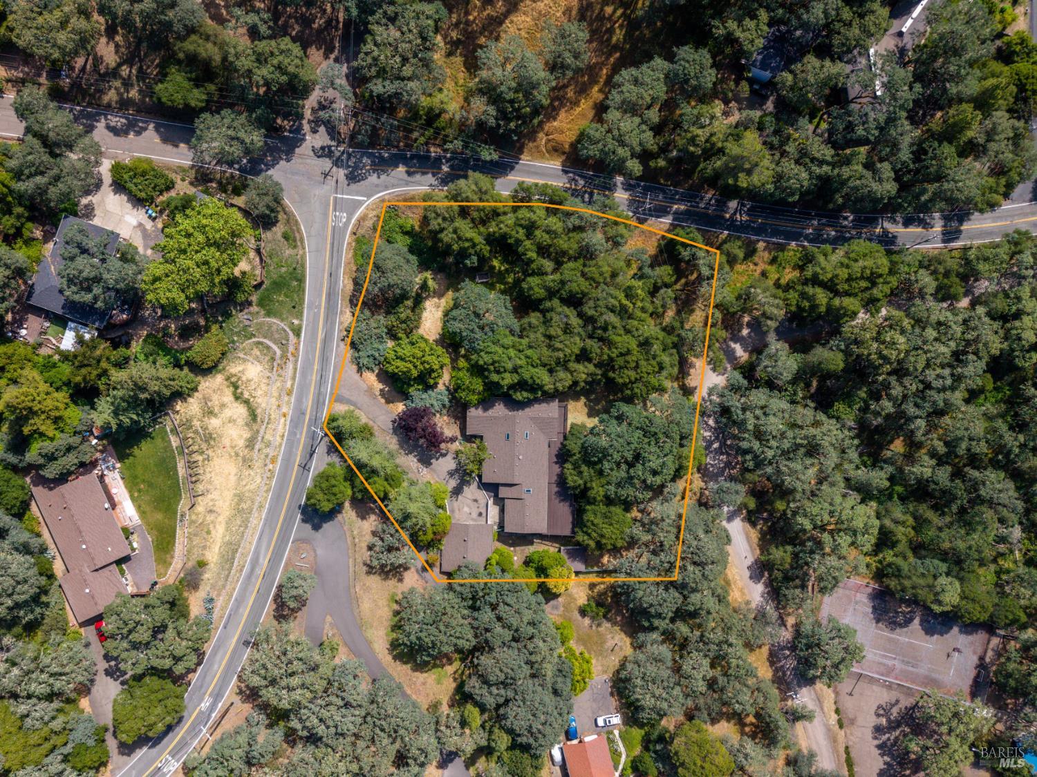 888 Watson Road Ukiah CA 95482