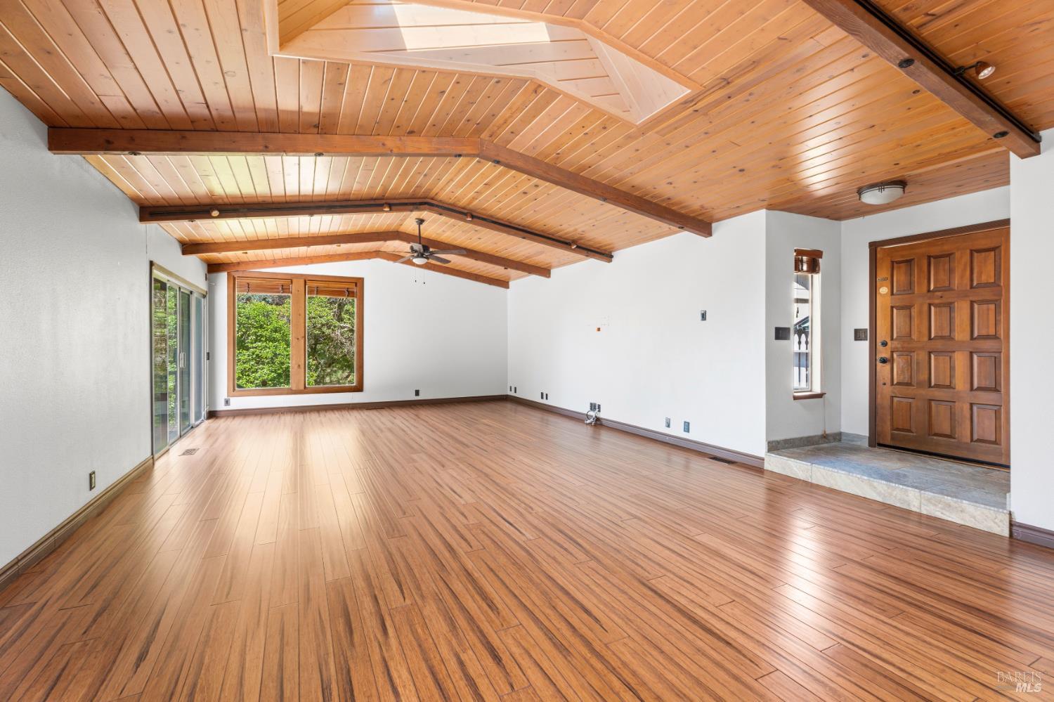 888 Watson Road Ukiah CA 95482