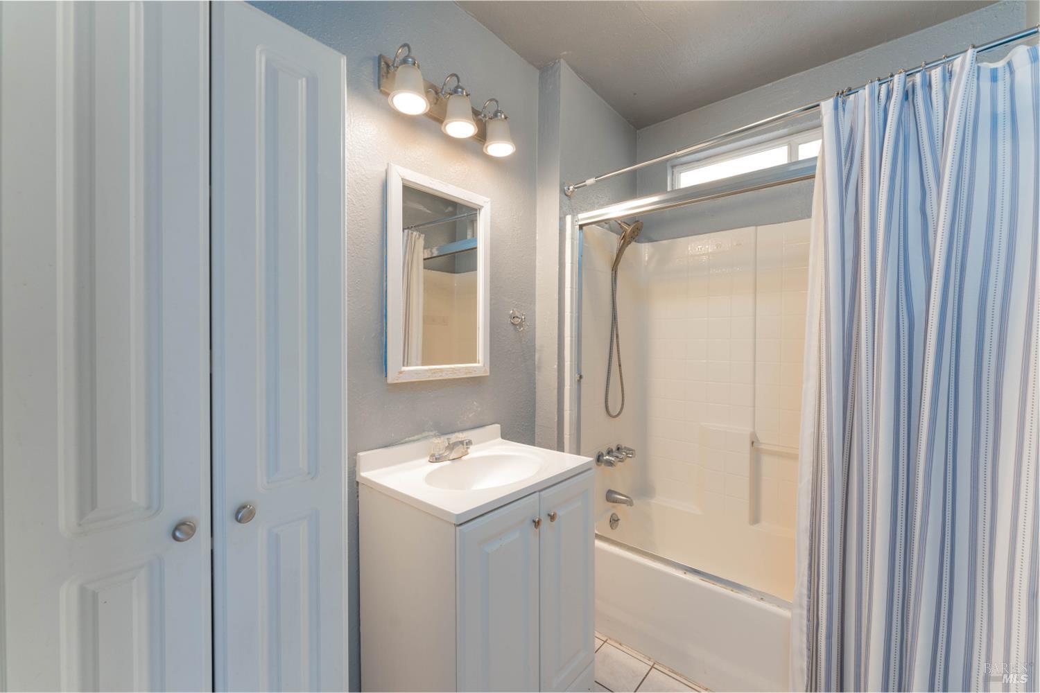 160 Gibson Street Ukiah CA 95482