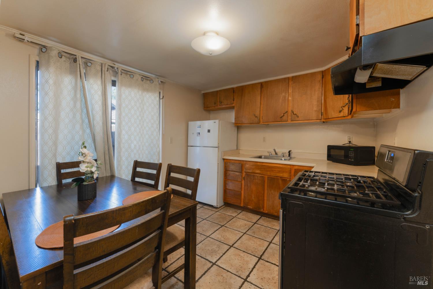 160 Gibson Street Ukiah CA 95482