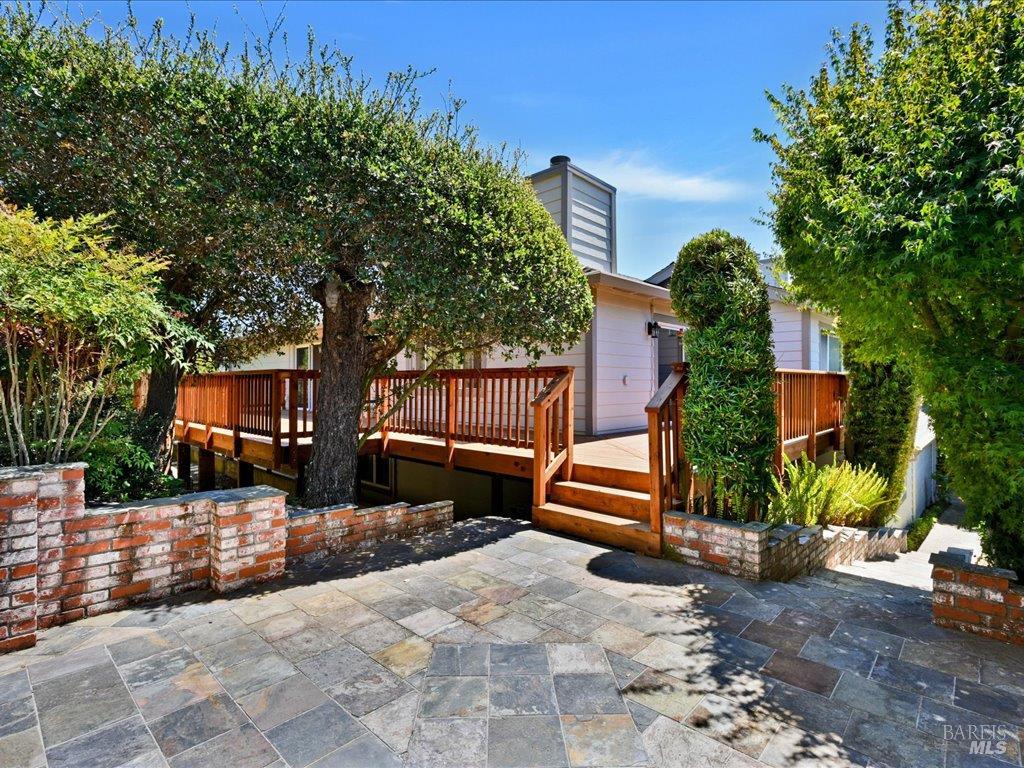 125 Tiburon Boulevard Mill Valley CA 94941