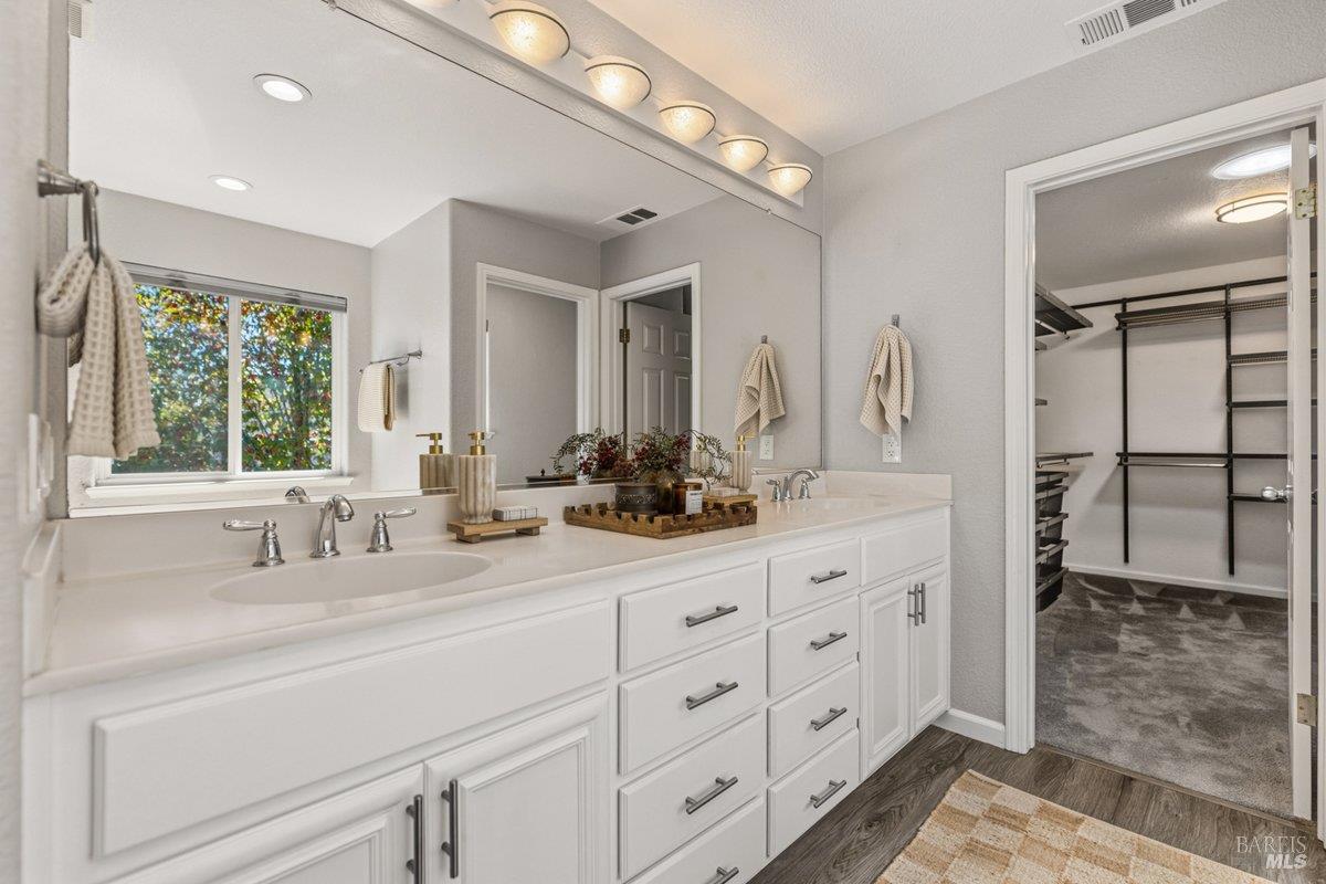 277 Bouquet Circle Windsor CA 95492