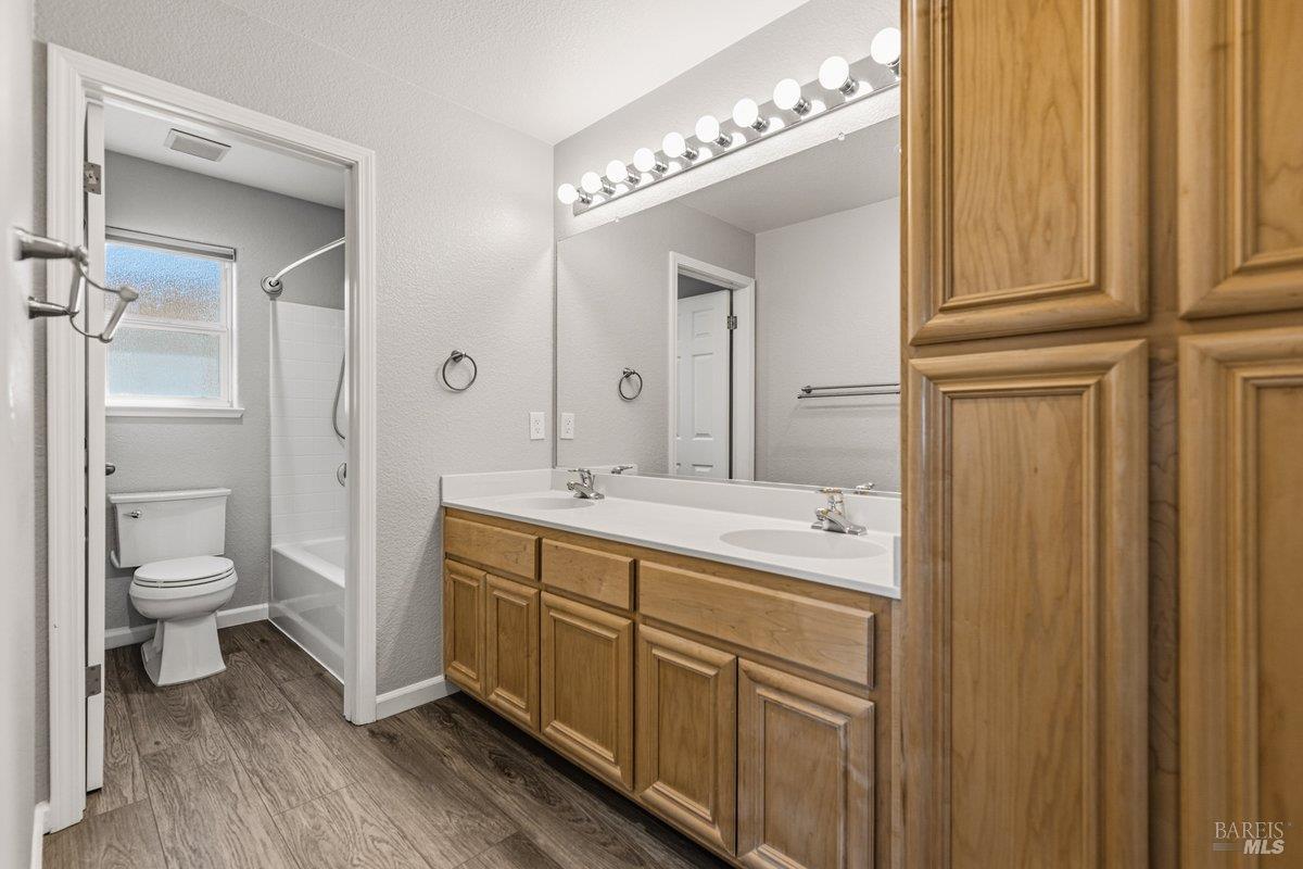 277 Bouquet Circle Windsor CA 95492