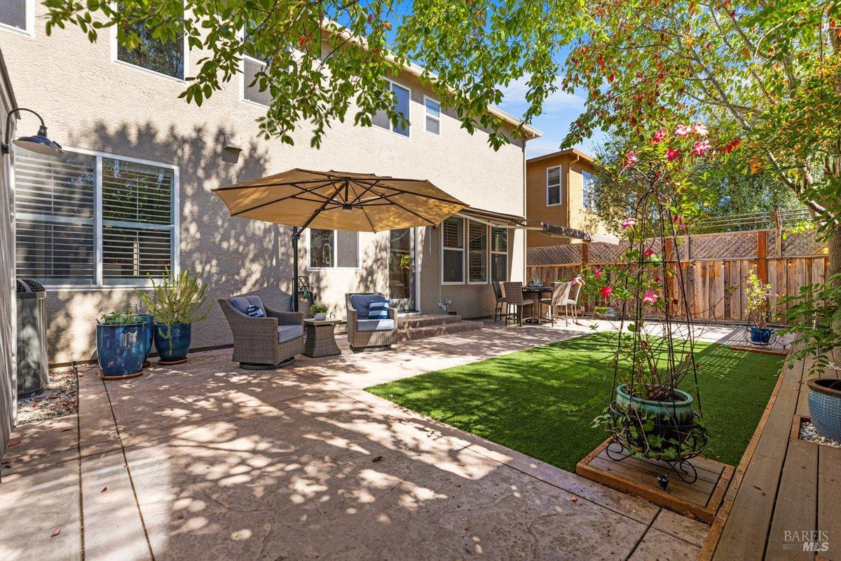 277 Bouquet Circle Windsor CA 95492