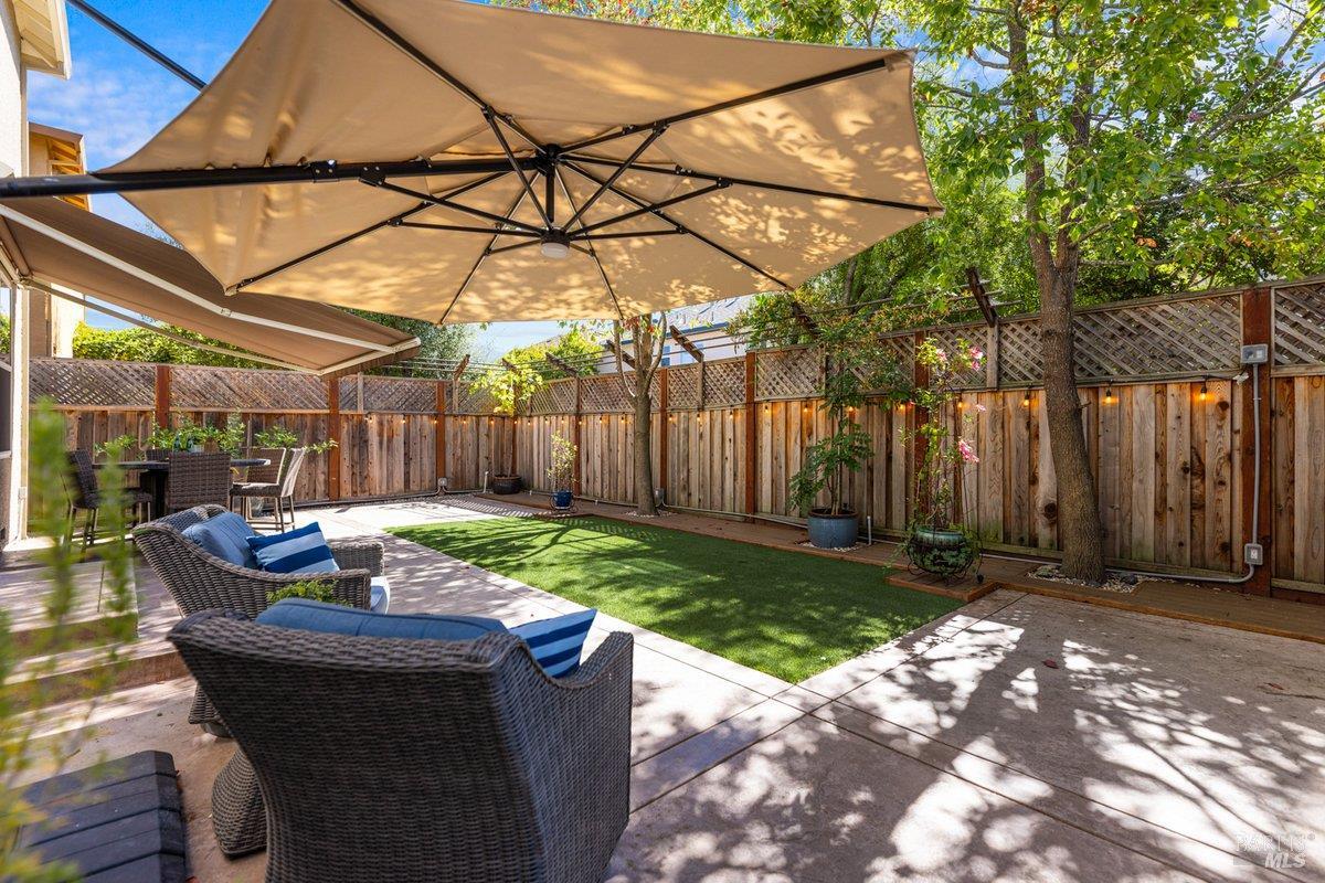277 Bouquet Circle Windsor CA 95492