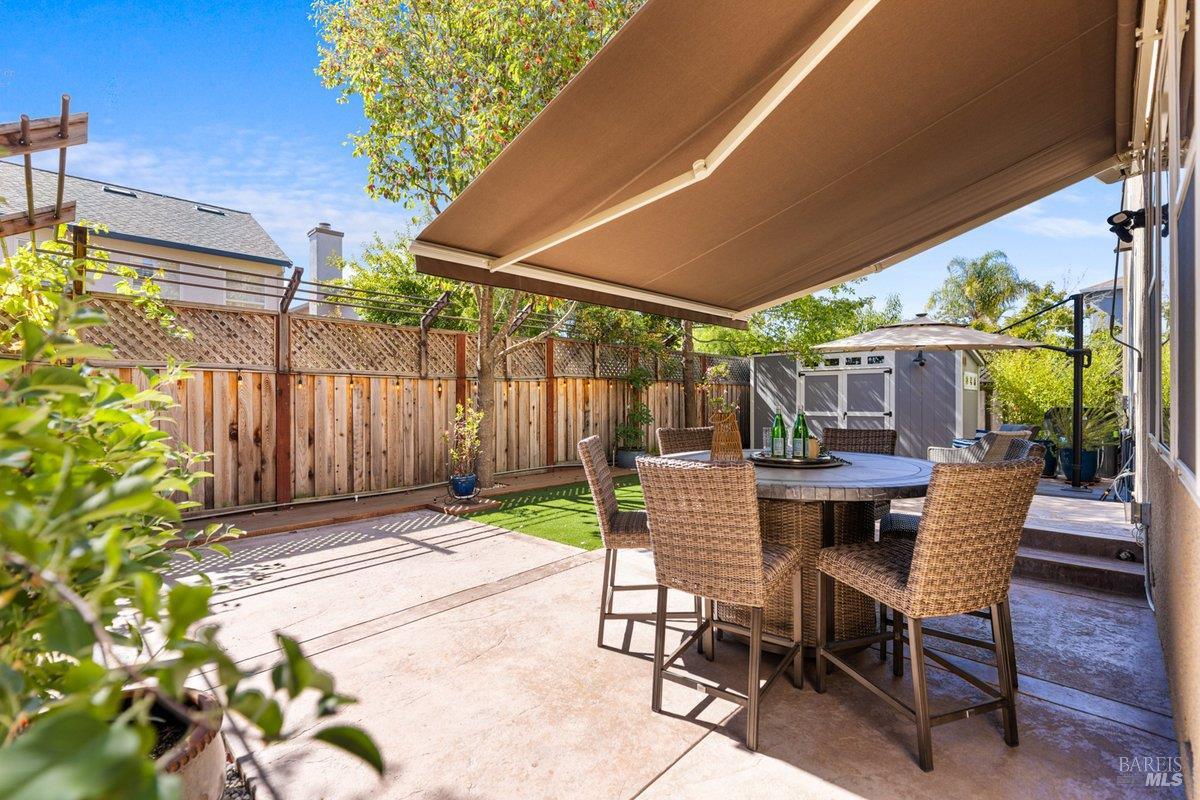 277 Bouquet Circle Windsor CA 95492