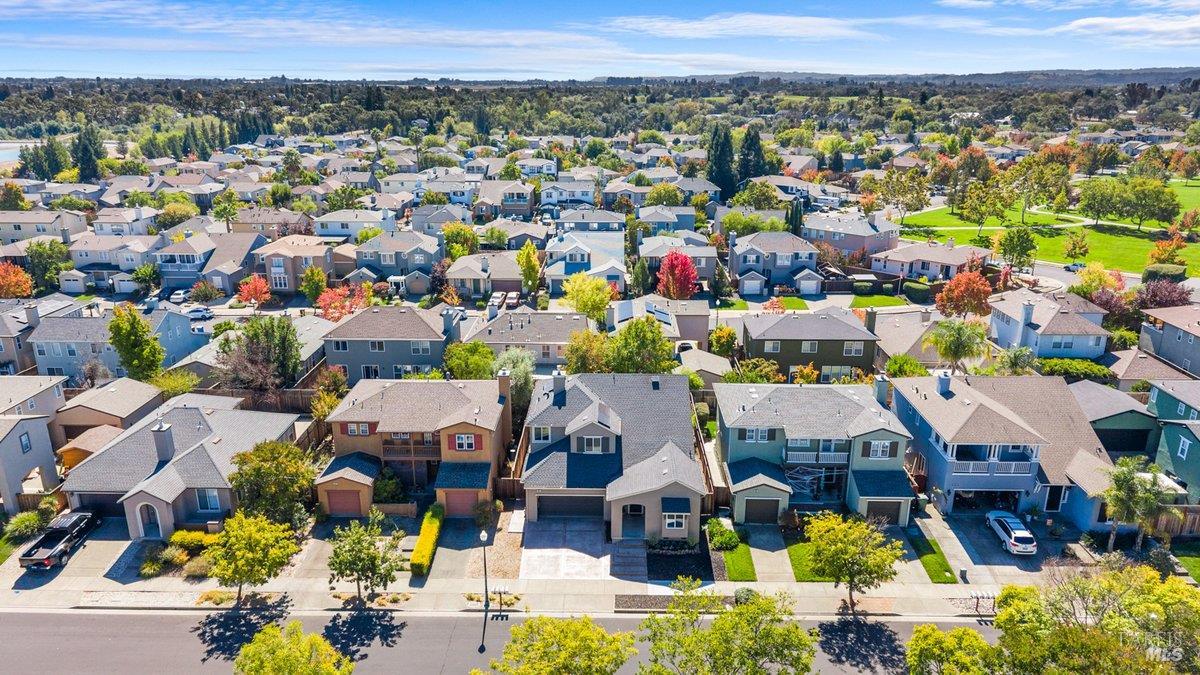 277 Bouquet Circle Windsor CA 95492