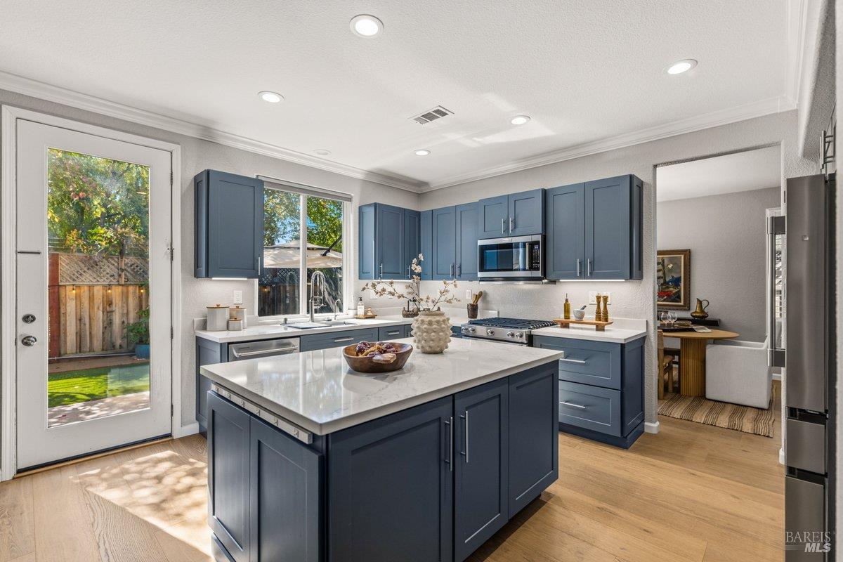 277 Bouquet Circle Windsor CA 95492