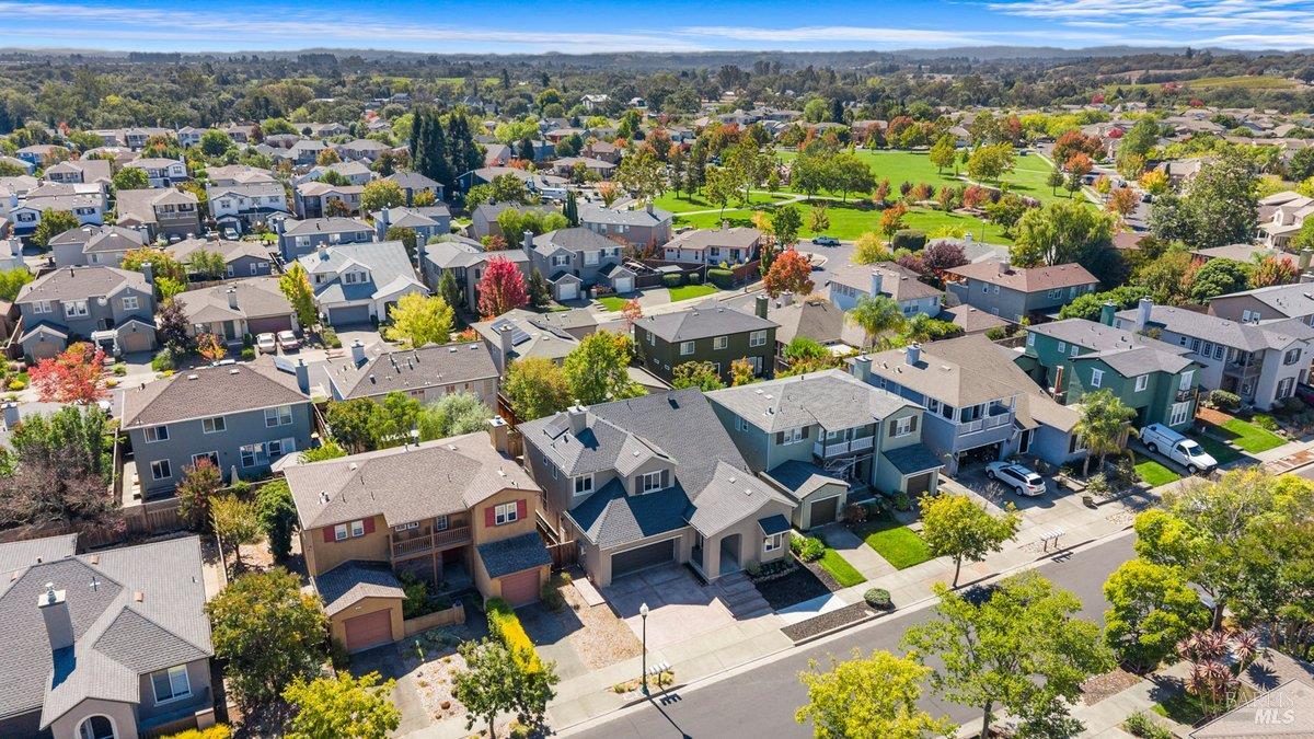 277 Bouquet Circle Windsor CA 95492