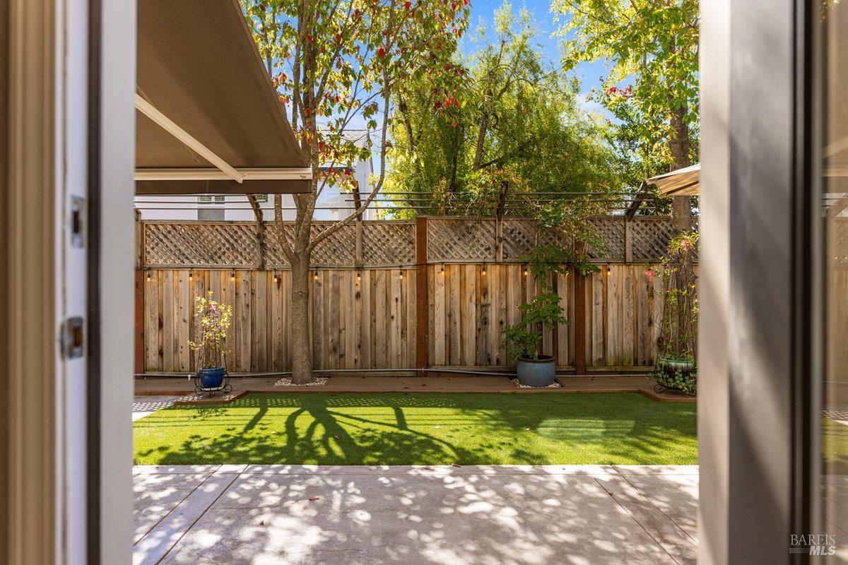 277 Bouquet Circle Windsor CA 95492
