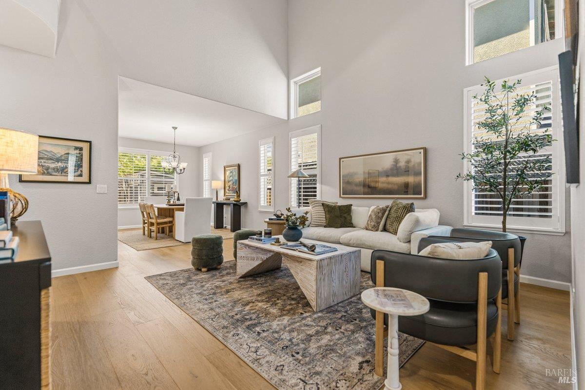 277 Bouquet Circle Windsor CA 95492