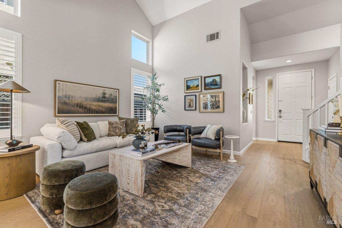 277 Bouquet Circle Windsor CA 95492