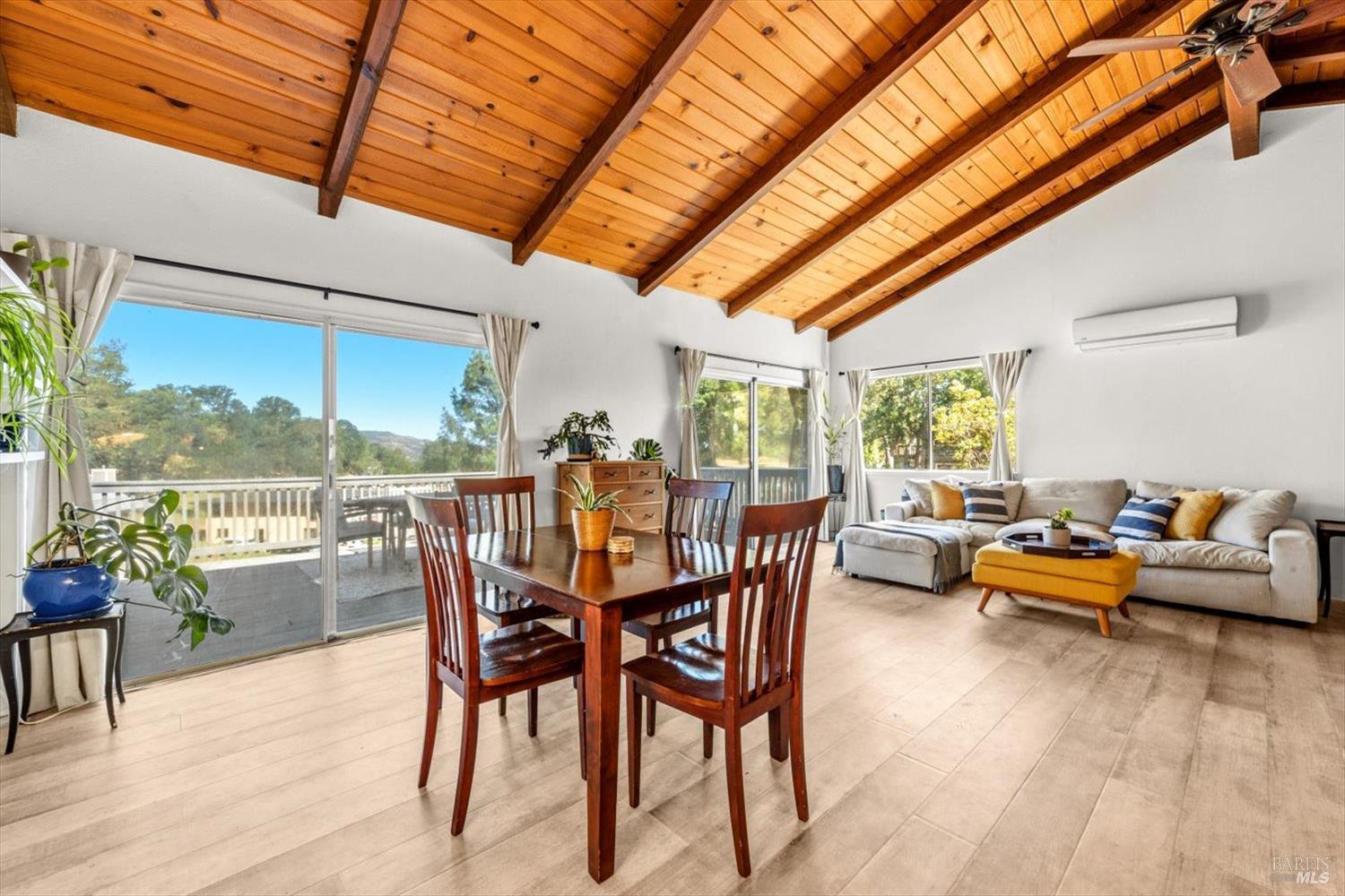 1001 Eastridge Drive Napa CA 94558