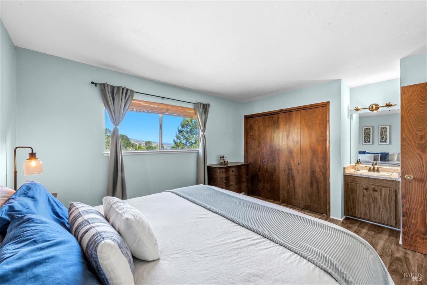 1001 Eastridge Drive Napa CA 94558