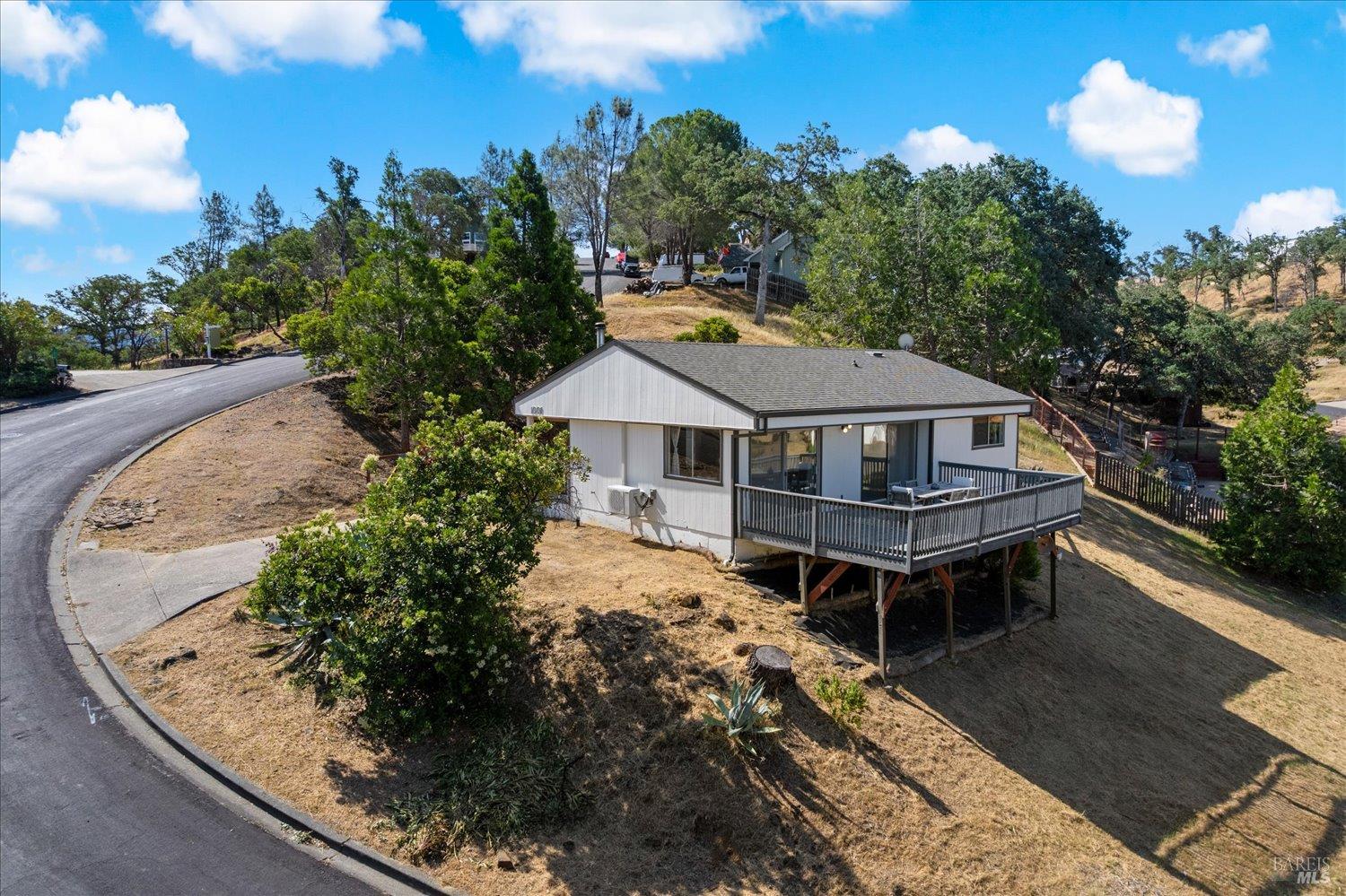 1001 Eastridge Drive Napa CA 94558