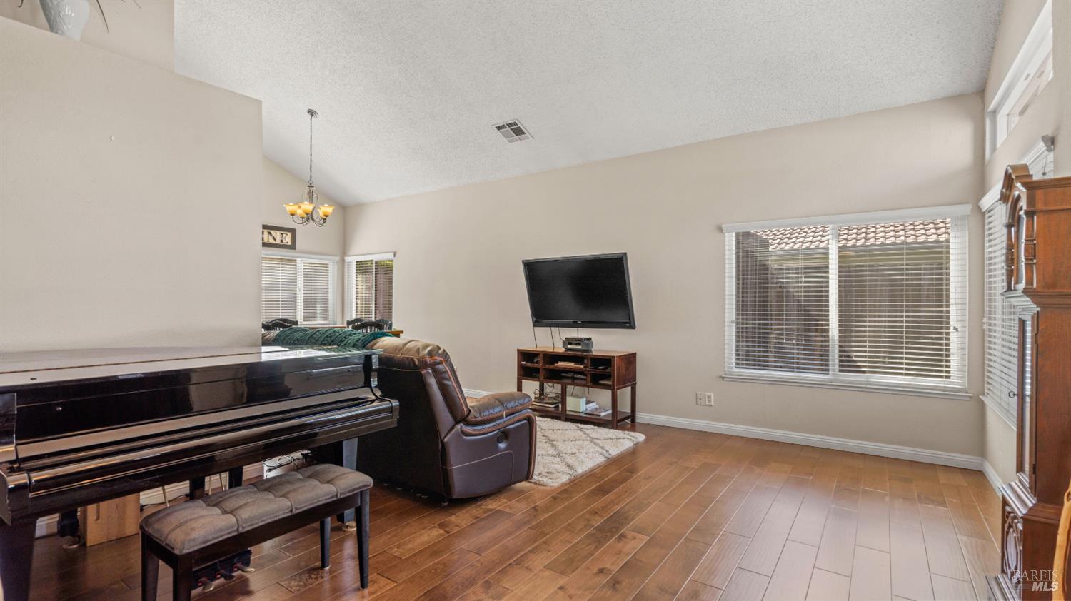 606 Sunnyvale Place Vacaville CA 95687