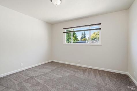 32 Colinda Drive Petaluma CA 94952
