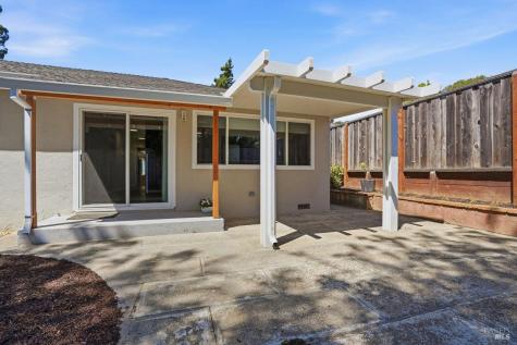 32 Colinda Drive Petaluma CA 94952