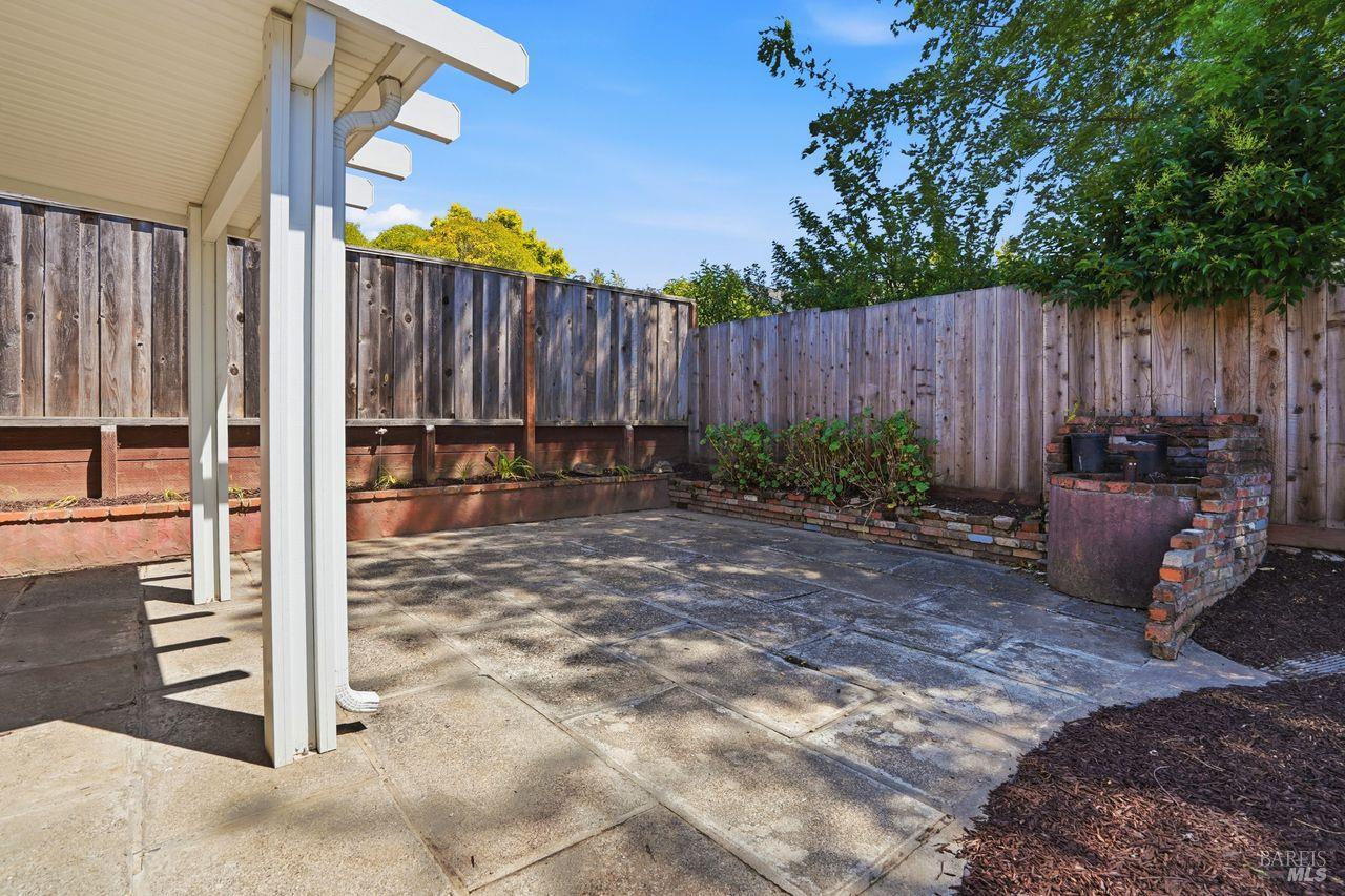 32 Colinda Drive Petaluma CA 94952
