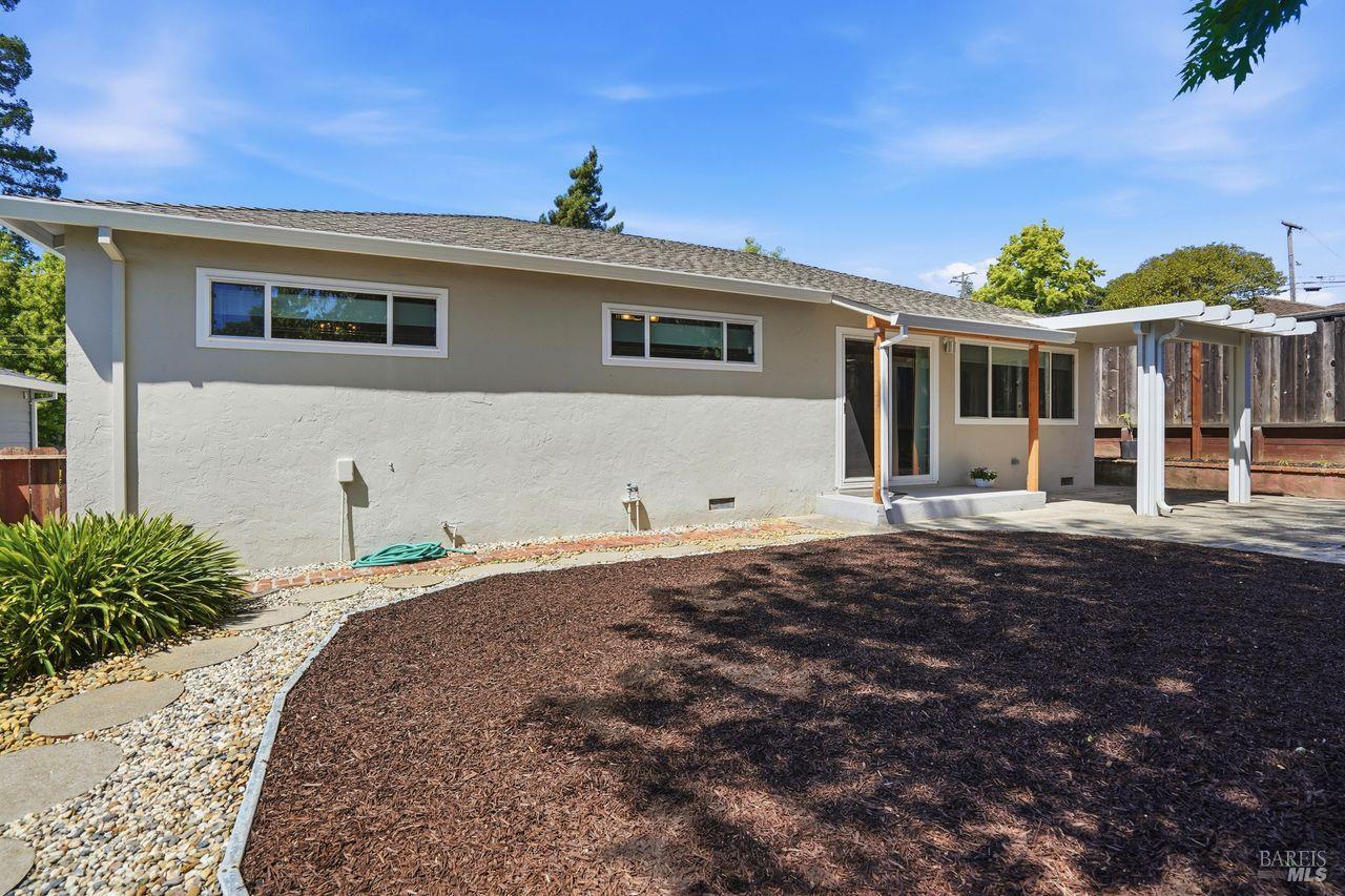 32 Colinda Drive Petaluma CA 94952