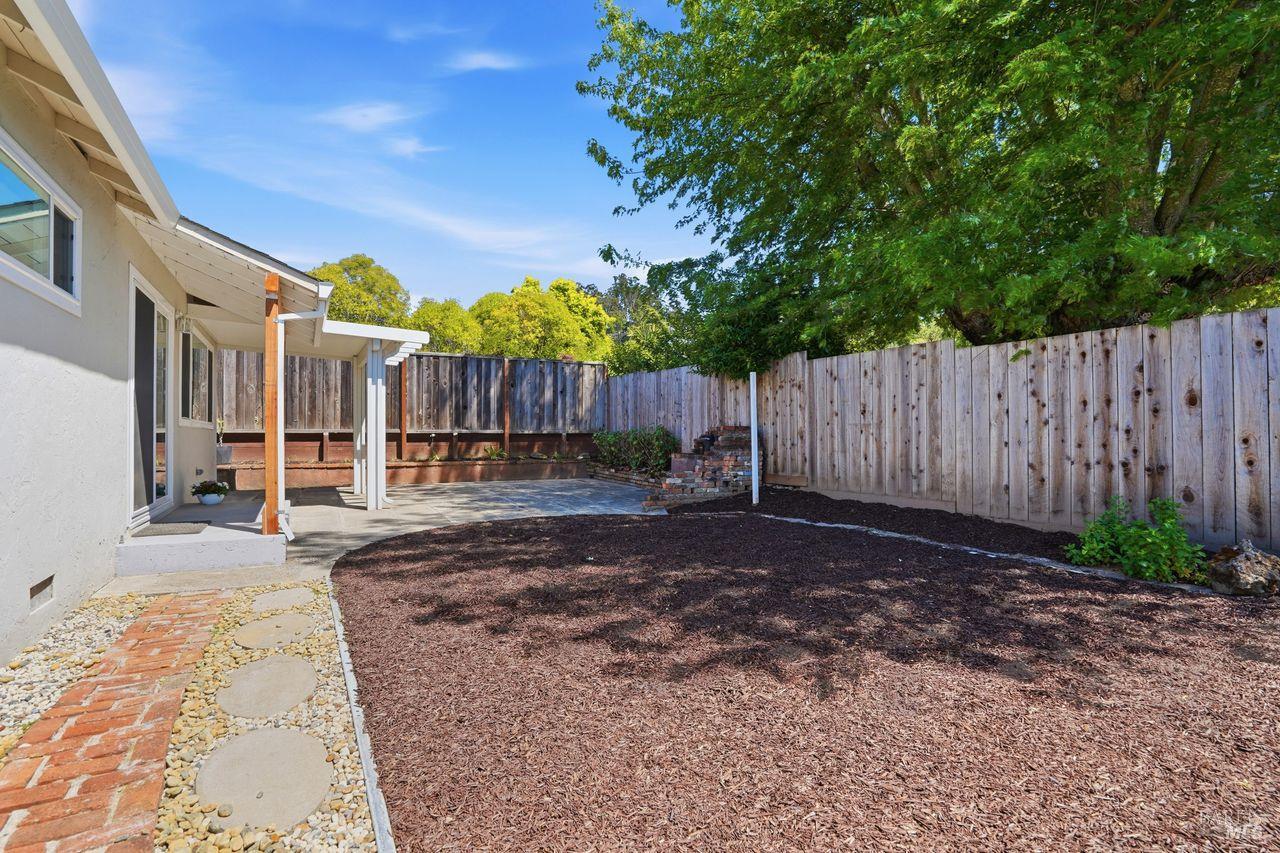 32 Colinda Drive Petaluma CA 94952